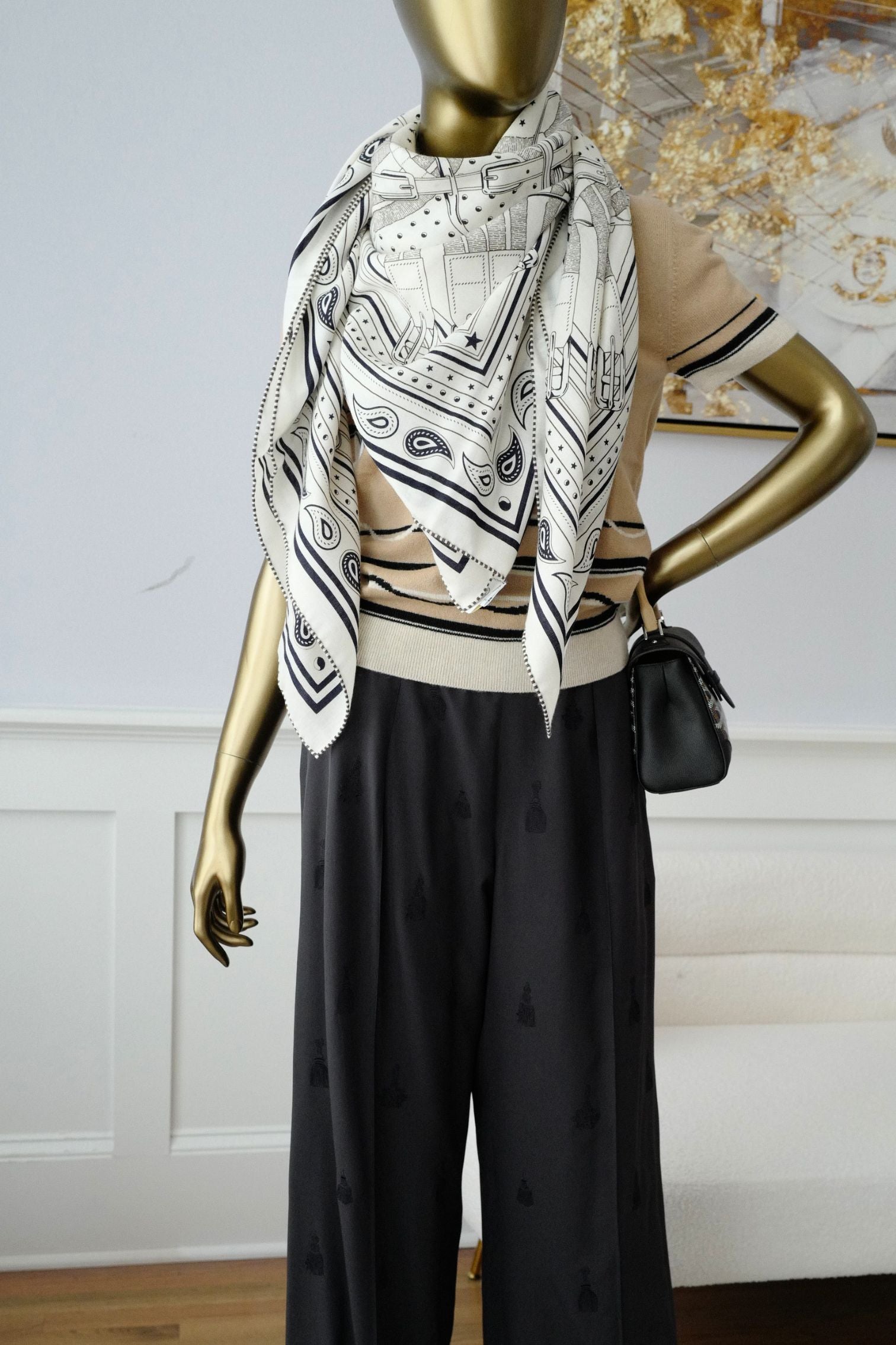 Hermès Mors a Jouets Bandana Shawl 140 Blanc/Bleu Marine/Ébène Cashmere Silk