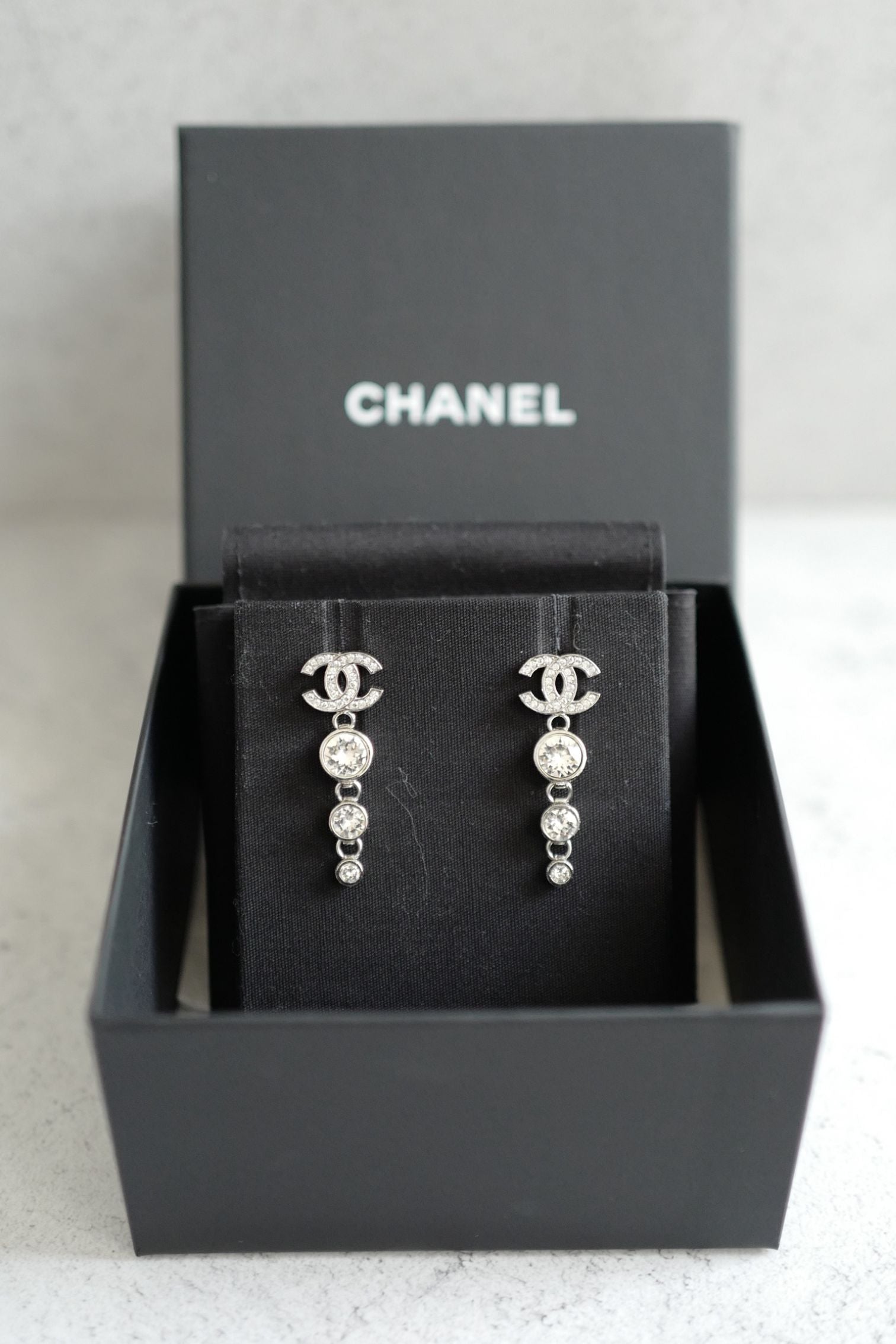 Chanel Drop CC Earrings 22K in Pearly White & Crystal BNIB