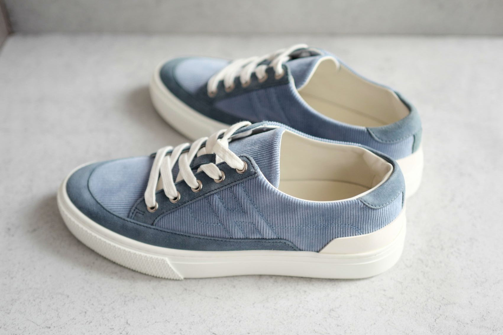 BNIB Hermes Deep Sneaker Bleu Pinede Size 39.5