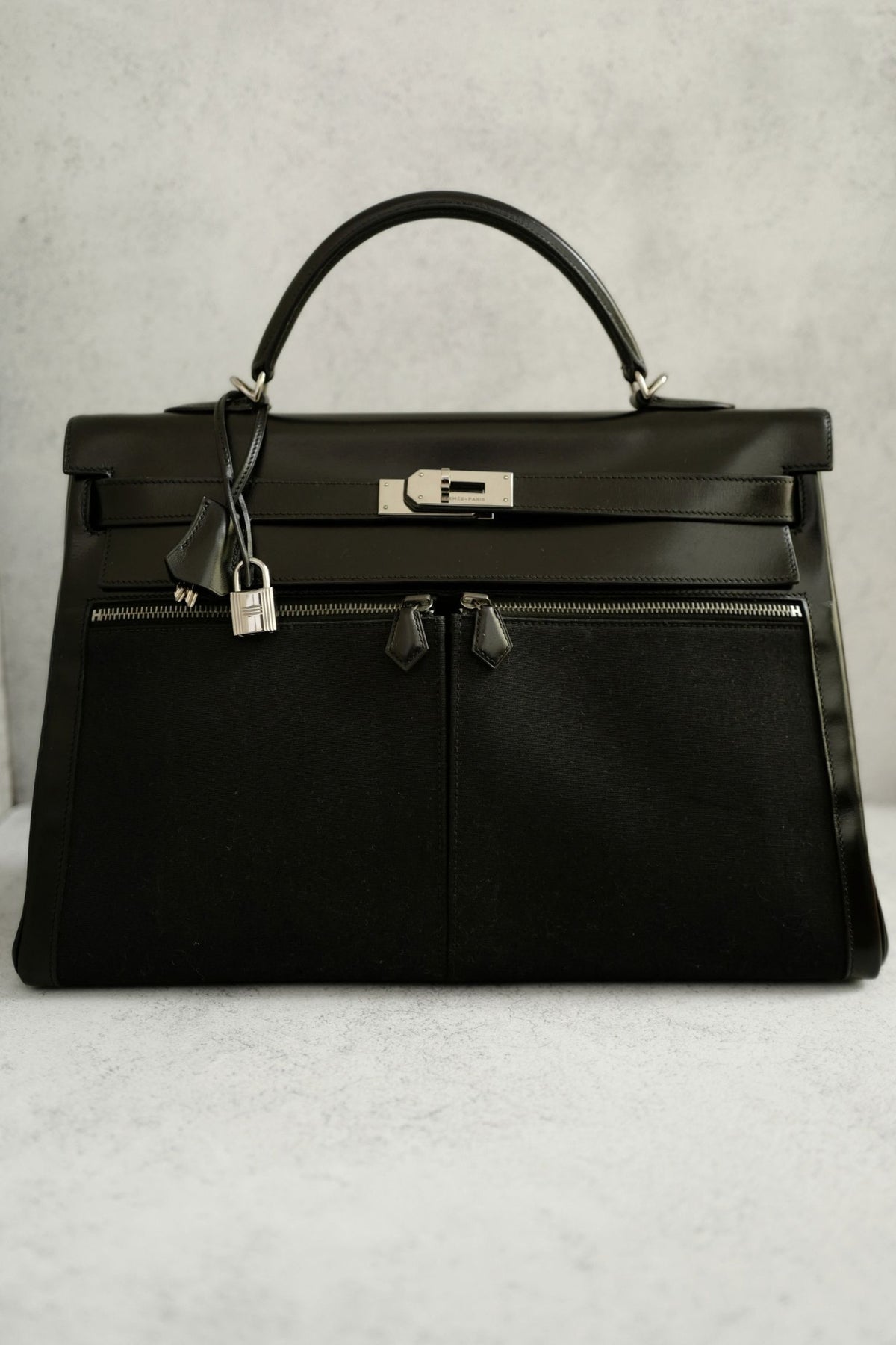 Hermes Kelly 40 Lakhis Noir Calfskin Leather Palladium Hardware
