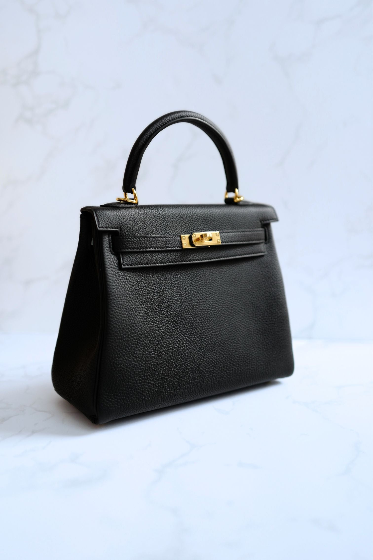Hermès Kelly 25 Retourne Black Togo Leather Gold Hardware 2025