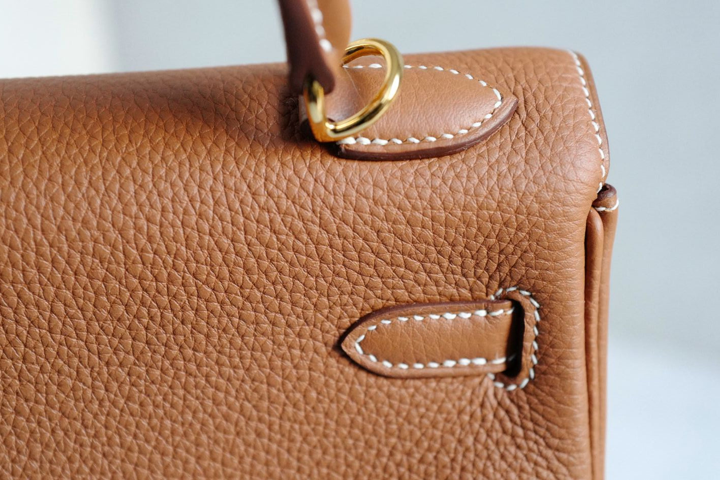 Hermès Kelly 25 Gold Togo Leather Gold Hardware K Stamp