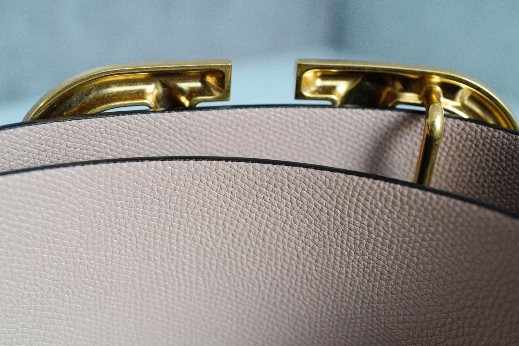 Valentino Vlogo Hammered Buckle Reversible Wide Signature Belt Burgundy/Blush