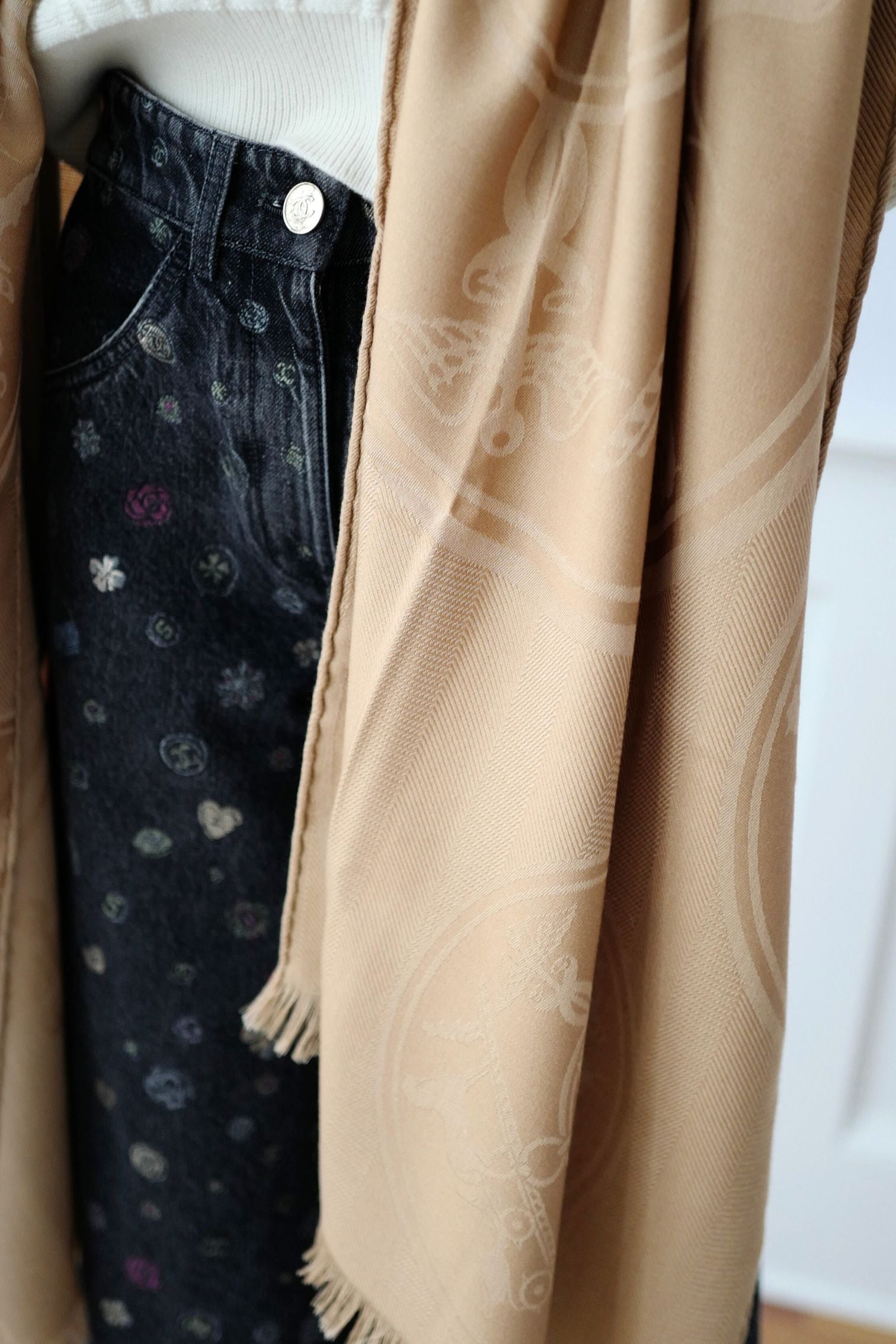 Hermès New Libris Stole Cashmere Silk Kraft Confettis d’Ex-Libris Jacquard