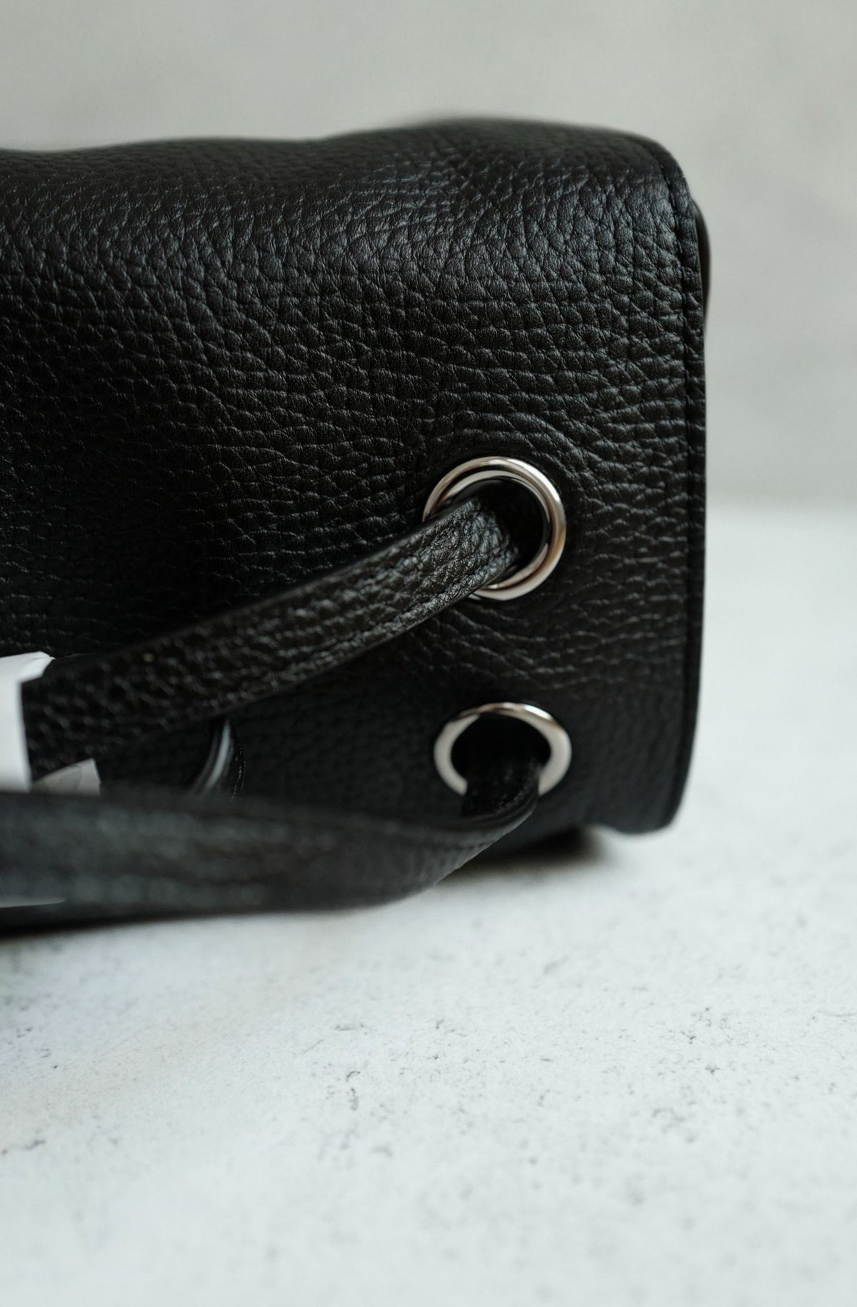 NEW Chanel 26S Maxi 38 Flapbag Black Grained Calfskin Silver Hardware