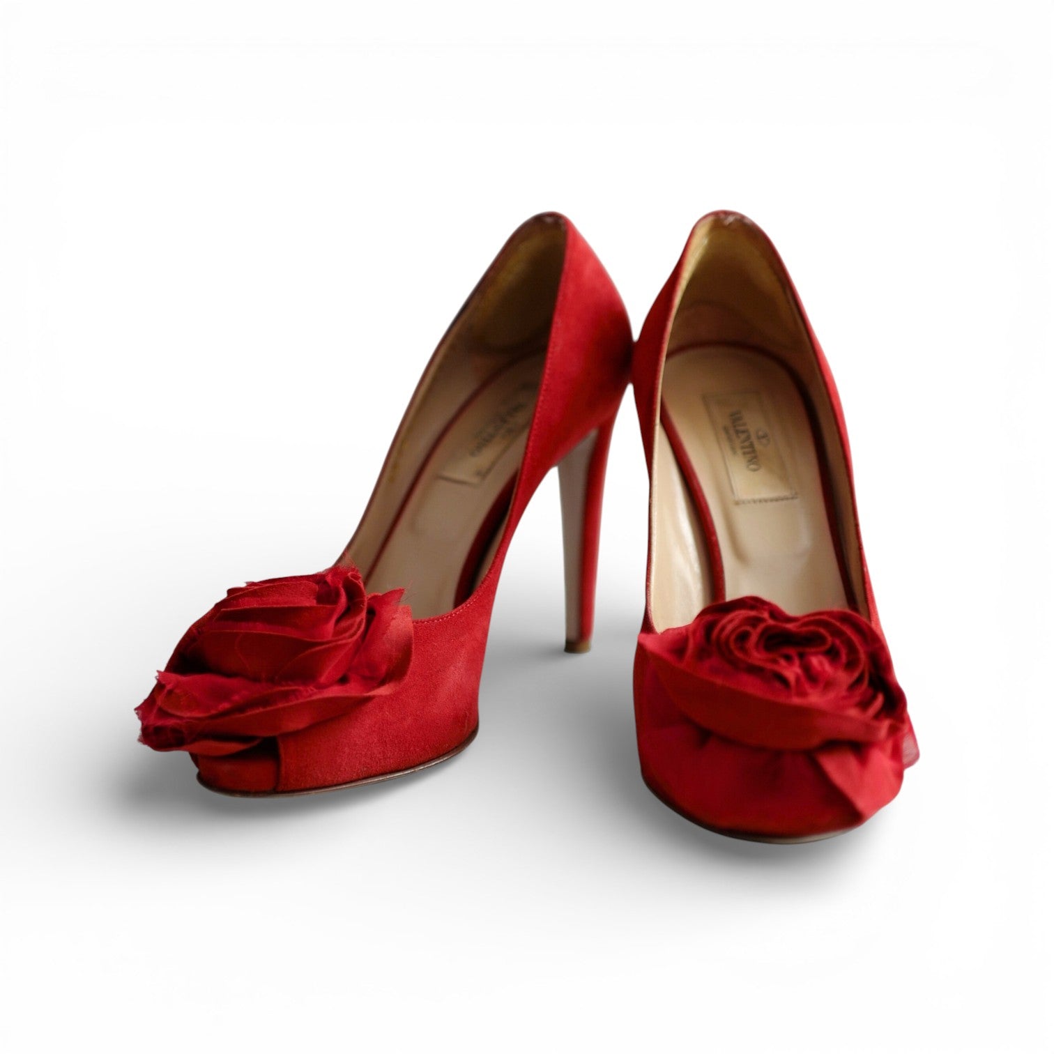 Preloved Valentino Heels Red Rose size 37 in Red