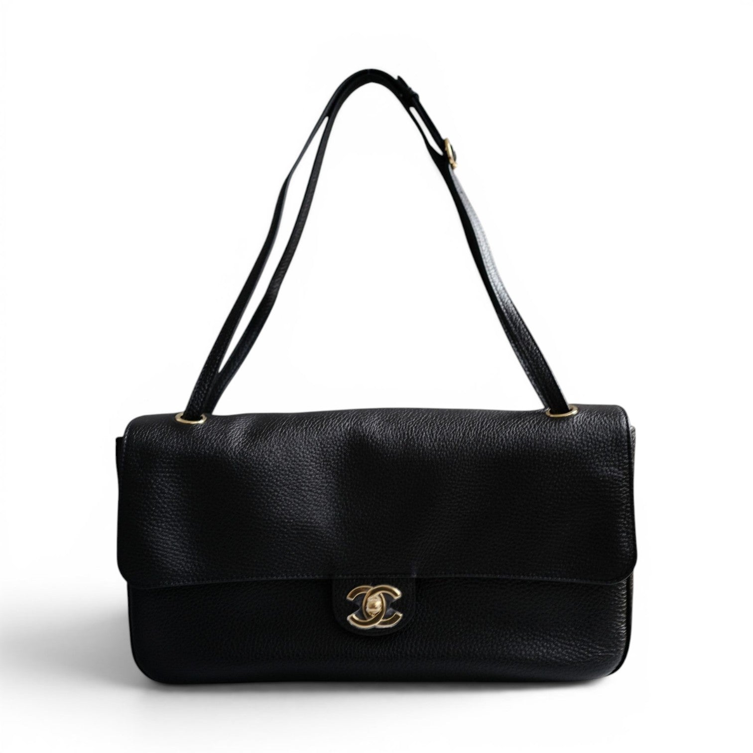 Chanel 26S Maxi 32 Flapbag "Matthieu Blazy" Black Grained Calfskin Gold Hardware