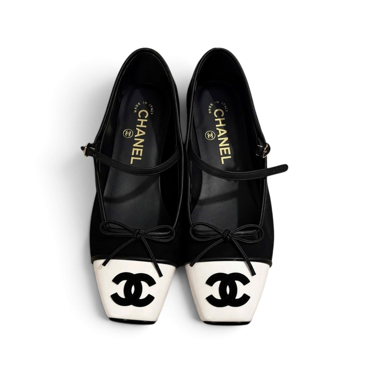 NEW Chanel 26K Flat Shoes Mary Jane  Black White Suede Goat &Calfskin Size 38.5