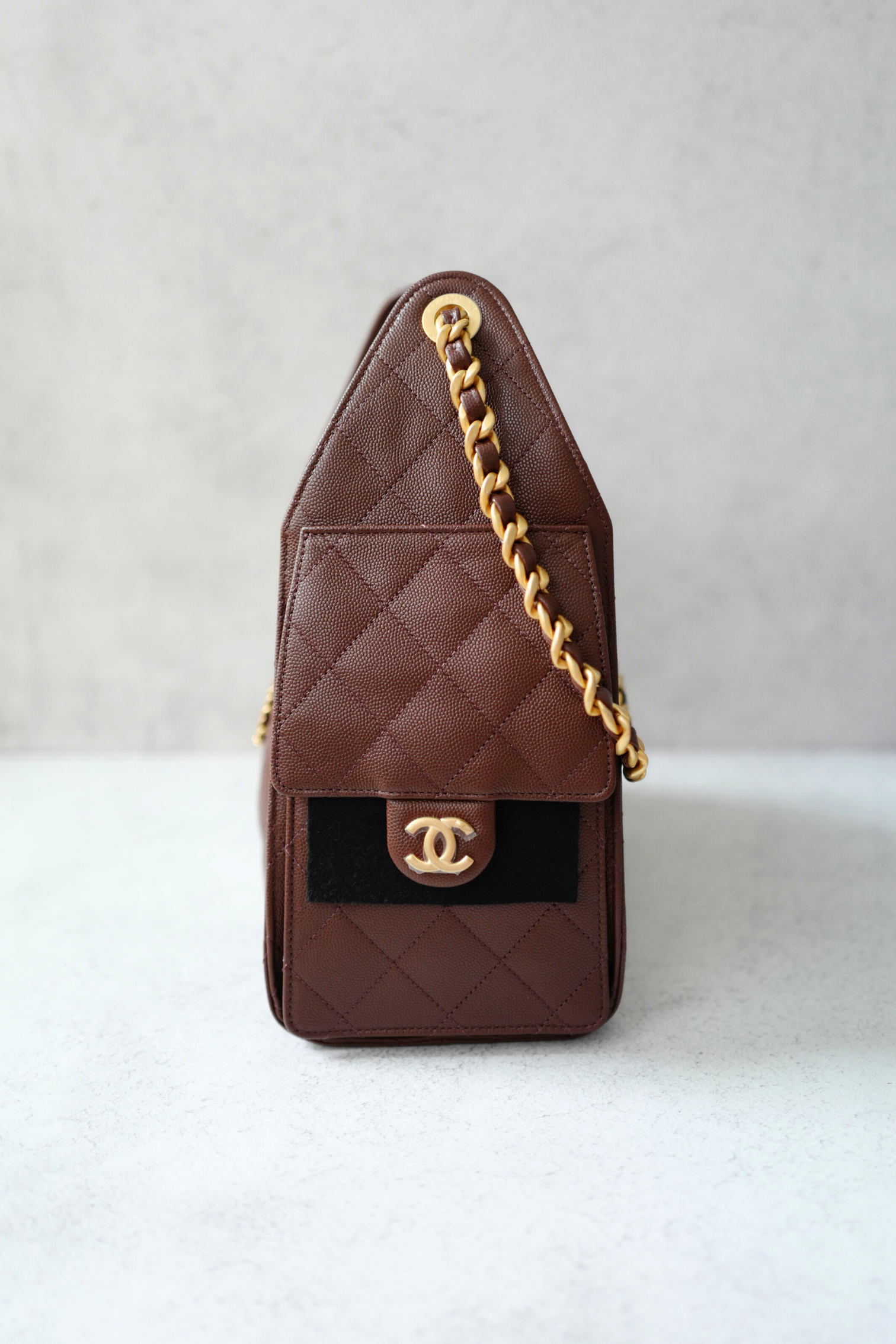 BNIB Chanel 25K Small Hobo Bag Dark Brown Grained Calfskin with Gold Hardware