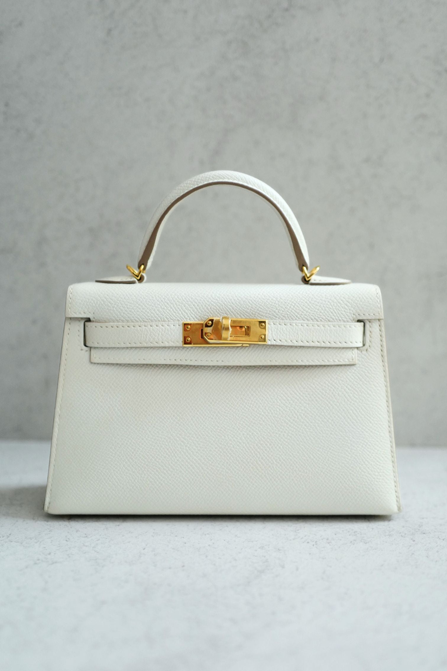 Hermès Mini Kelly 20 Gris Pale Epsom Leather Gold Hardware