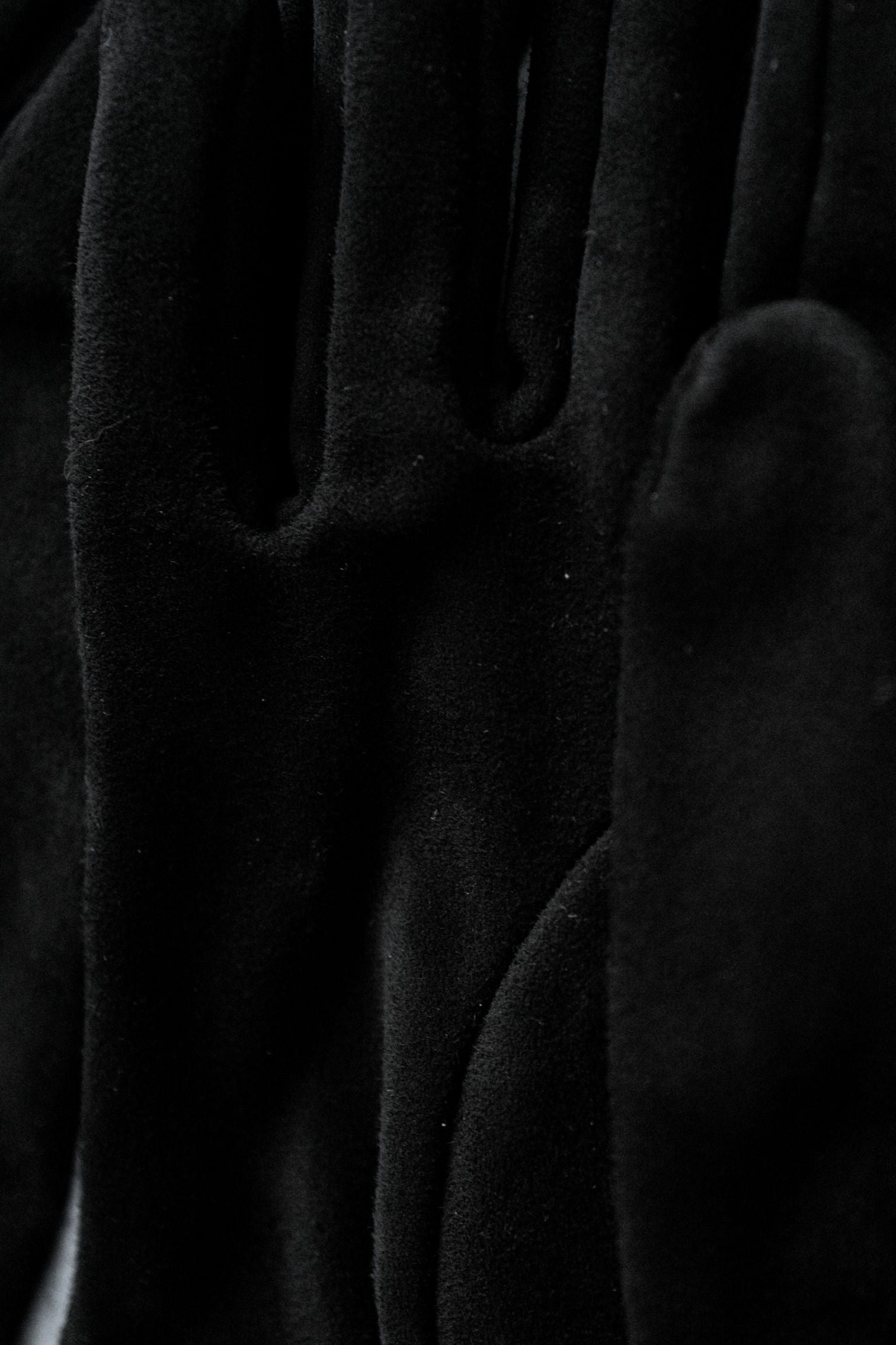 Chanel Black Suede Leather Gloves Fur Trim Gold CC Size 7.5