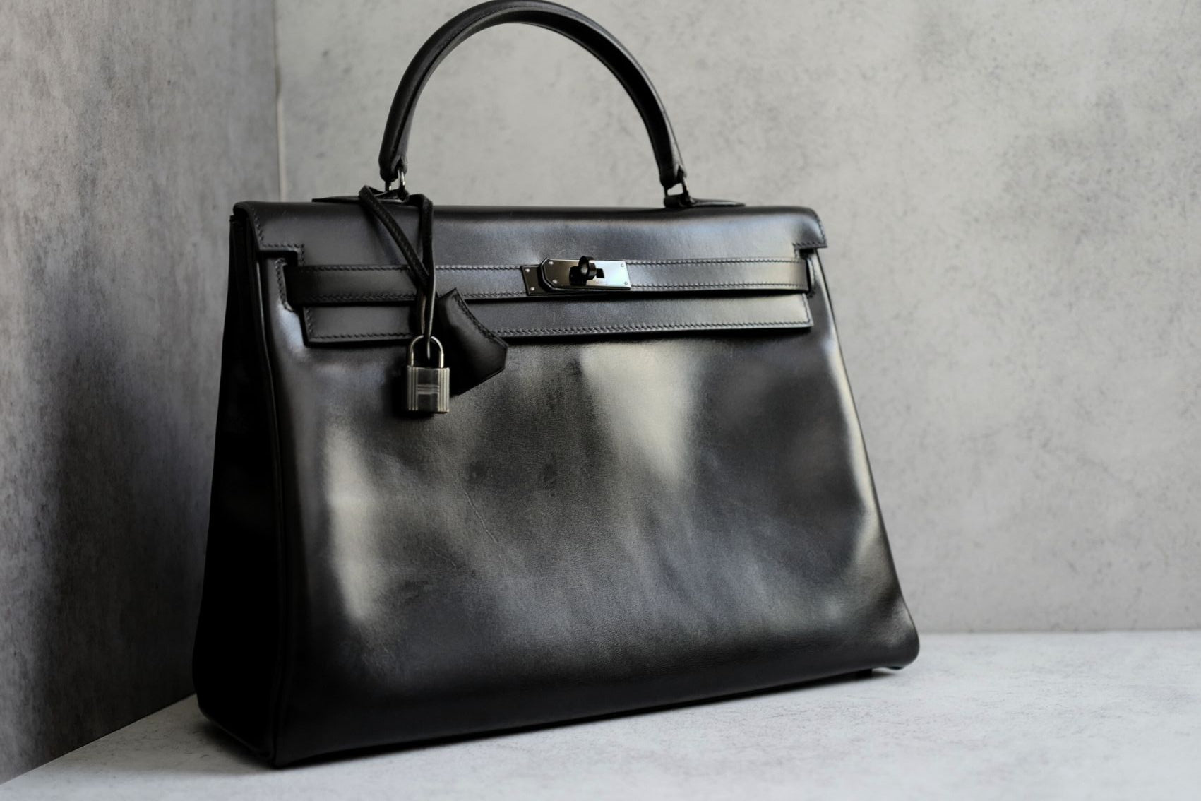 Hermès Kelly 35 So Black Box Calfskin with Black PVD Hardware Limited Edition