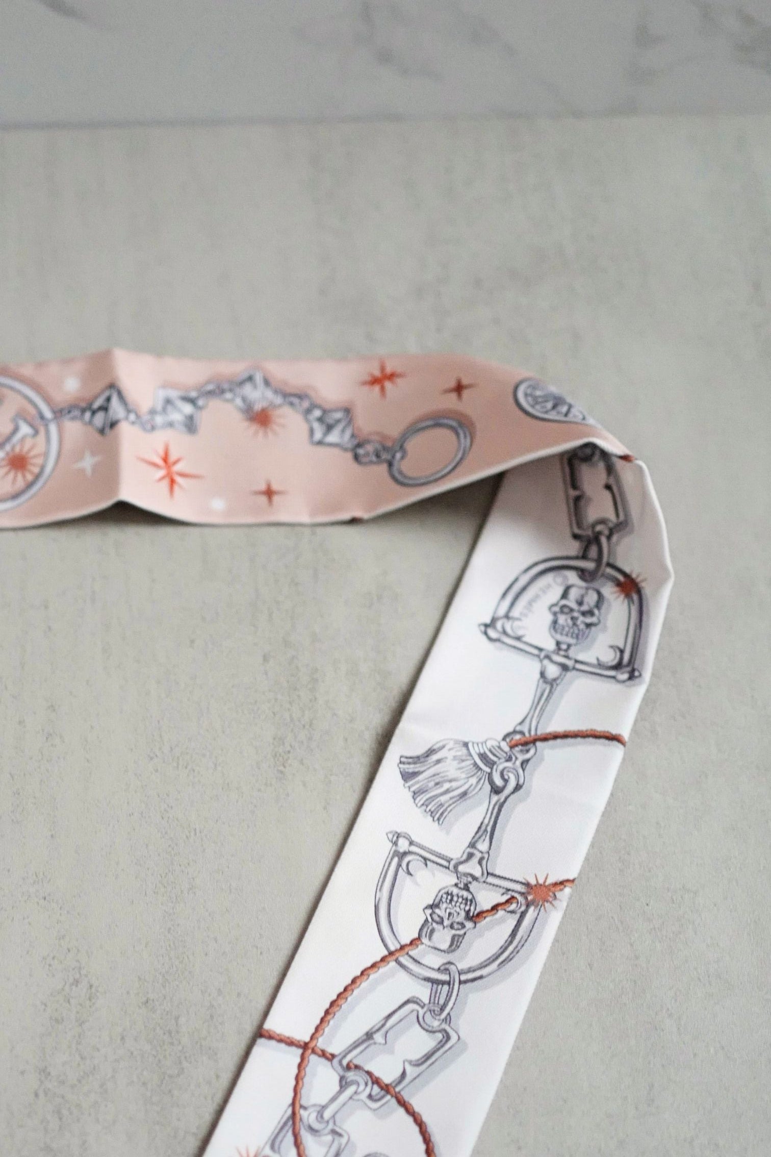 Hermès C’est La Fête Twilly Beige Rose / Caramel / Blanc