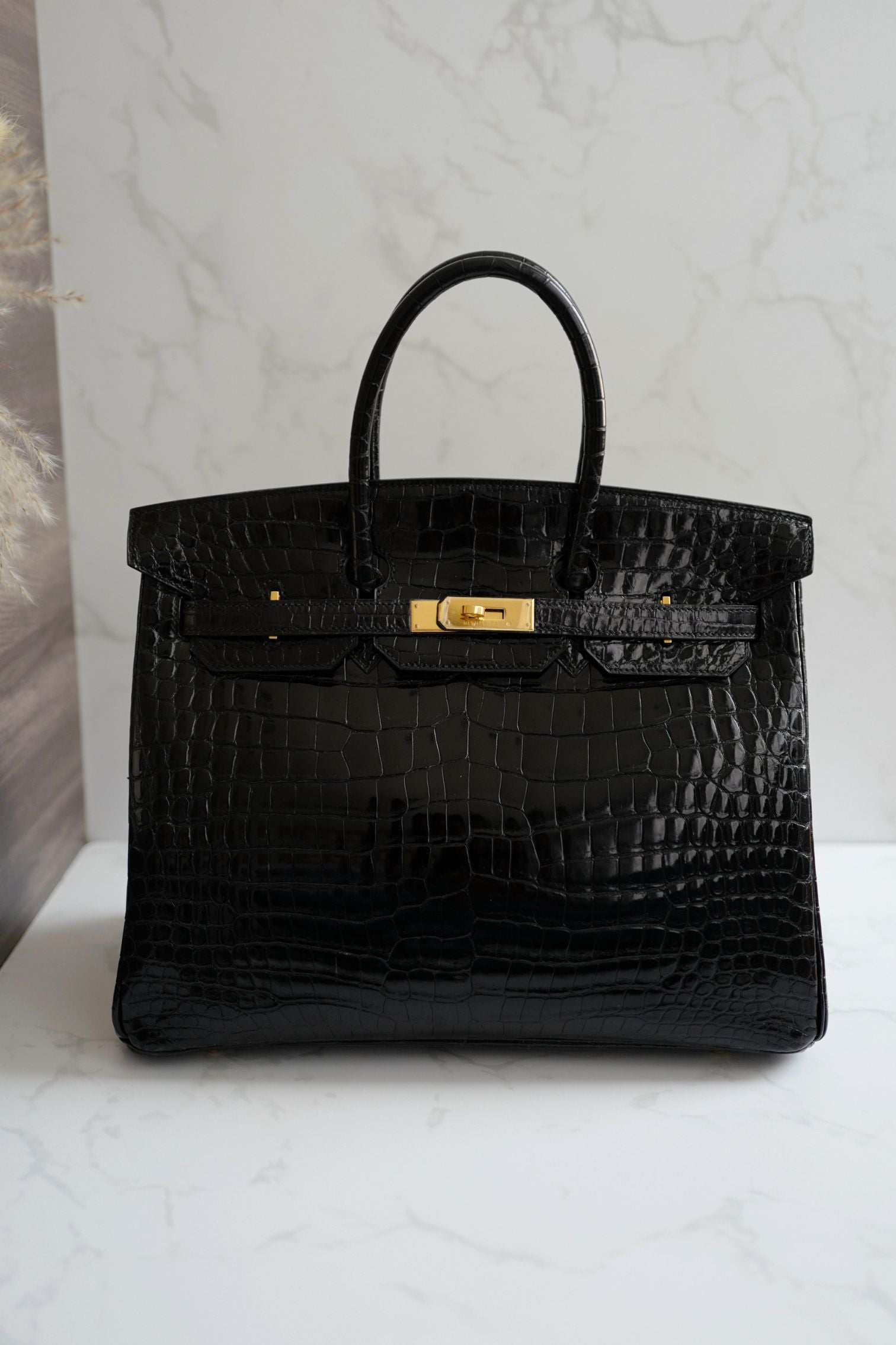Hermès Birkin 35 Black Shiny Porosus Crocodile Gold HW #D Preowned Condition