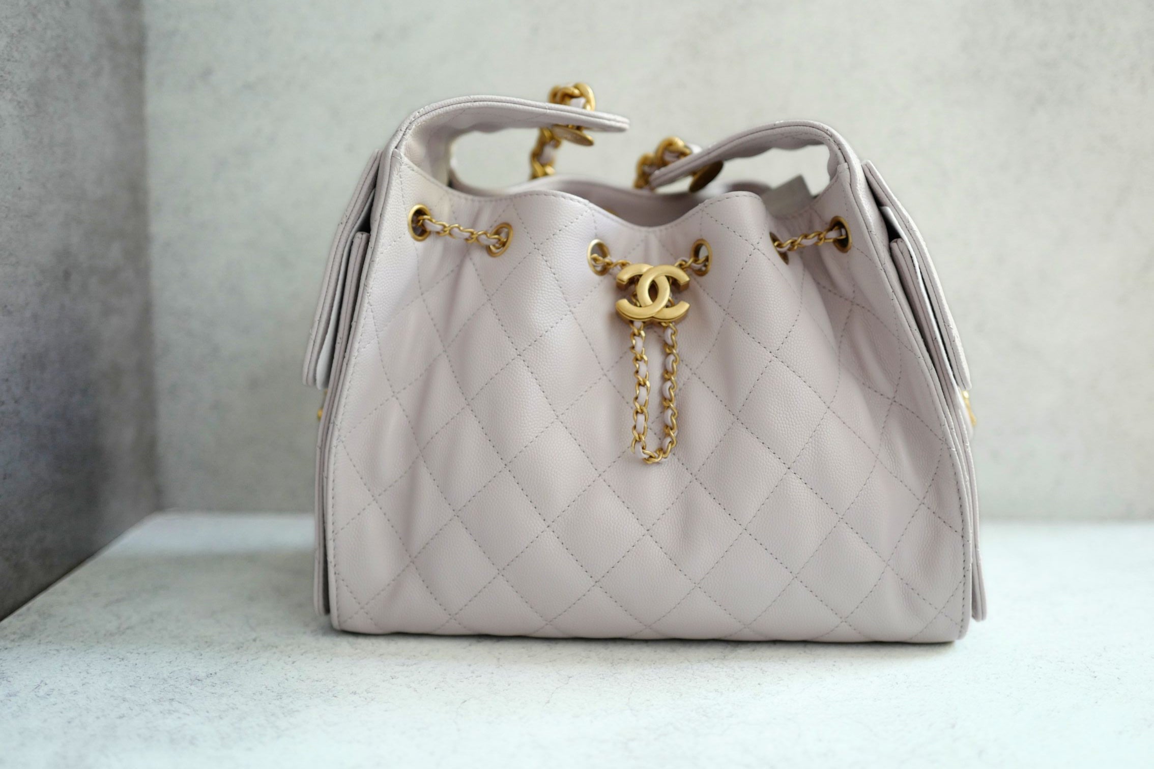 BNIB Chanel 25K Small Hobo Bag Lilac Grained Calfskin with Gold Hardware
