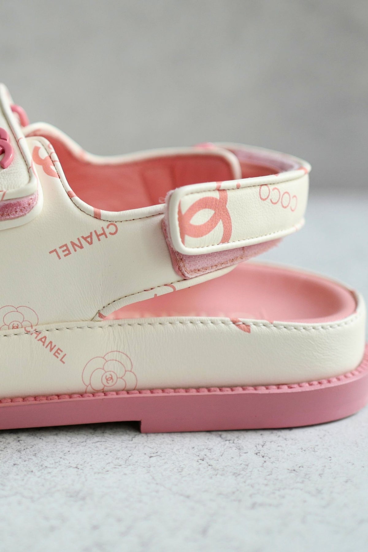 BNIB Chanel Dad Sandal 23A Monogram CC Logo In White/Pink Pink CC Logo Socks