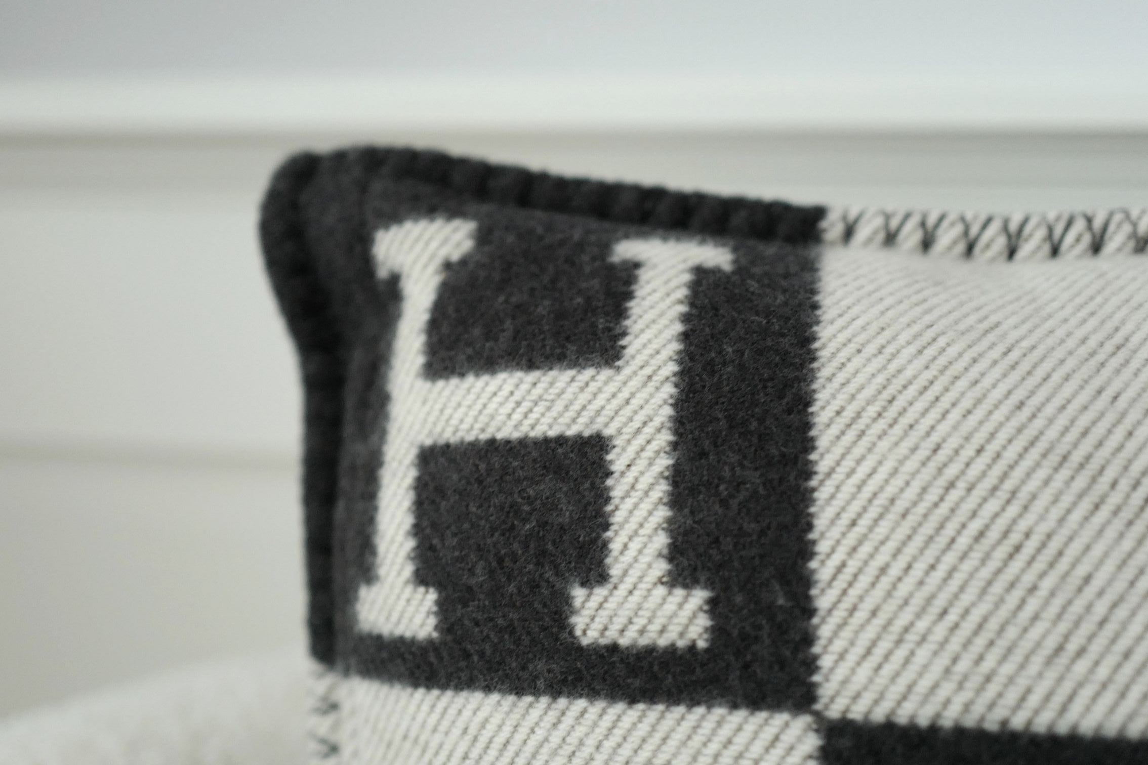 NEW Hermes Avalon Pillow  Small Model Ecru Gris Fonce Jacquard Wool Cashmere