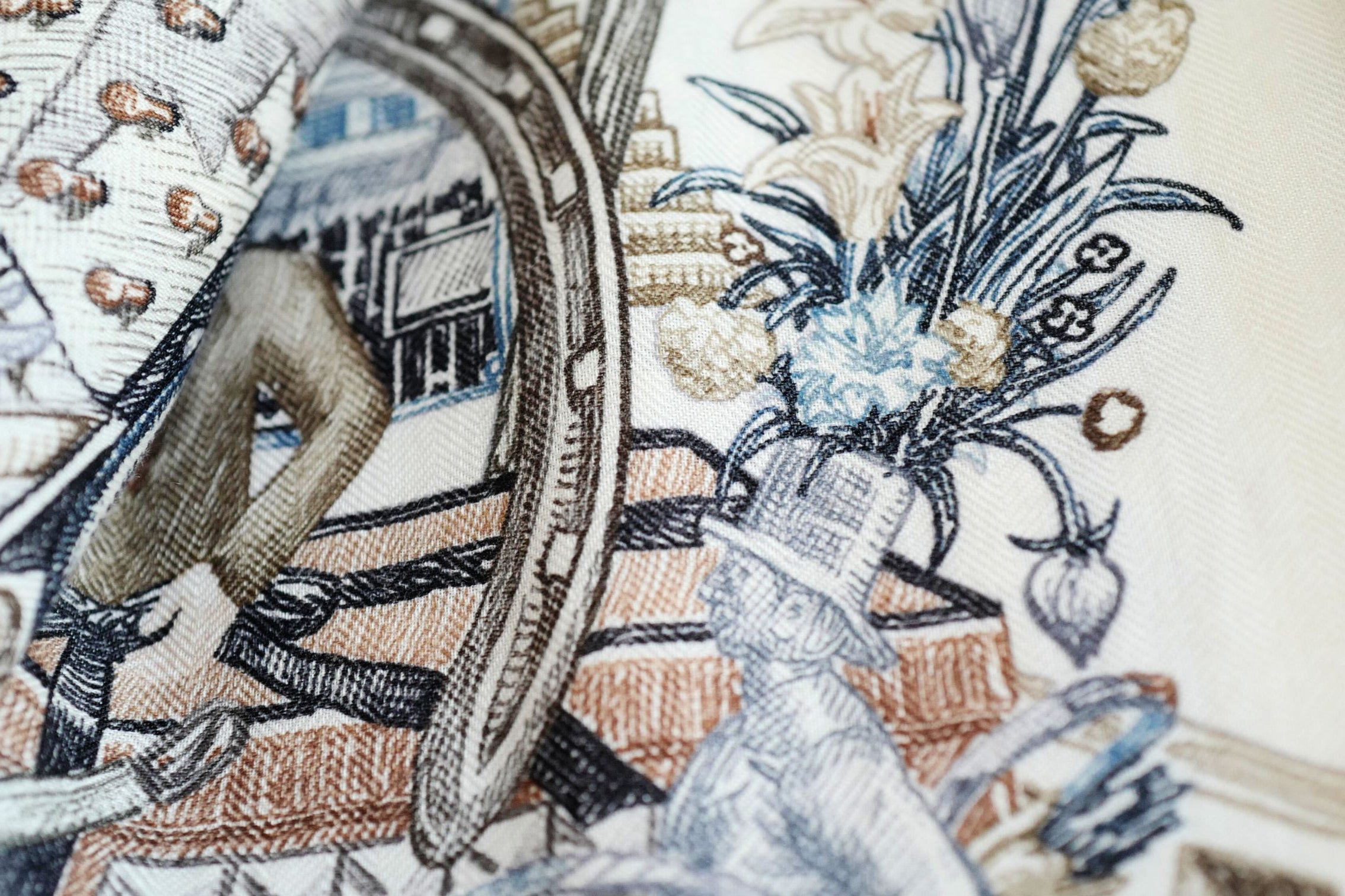 Hermès Le Monde d'Hermès Shawl 140 Cashmere Silk Scarf Blanc Ardoise Etoupe