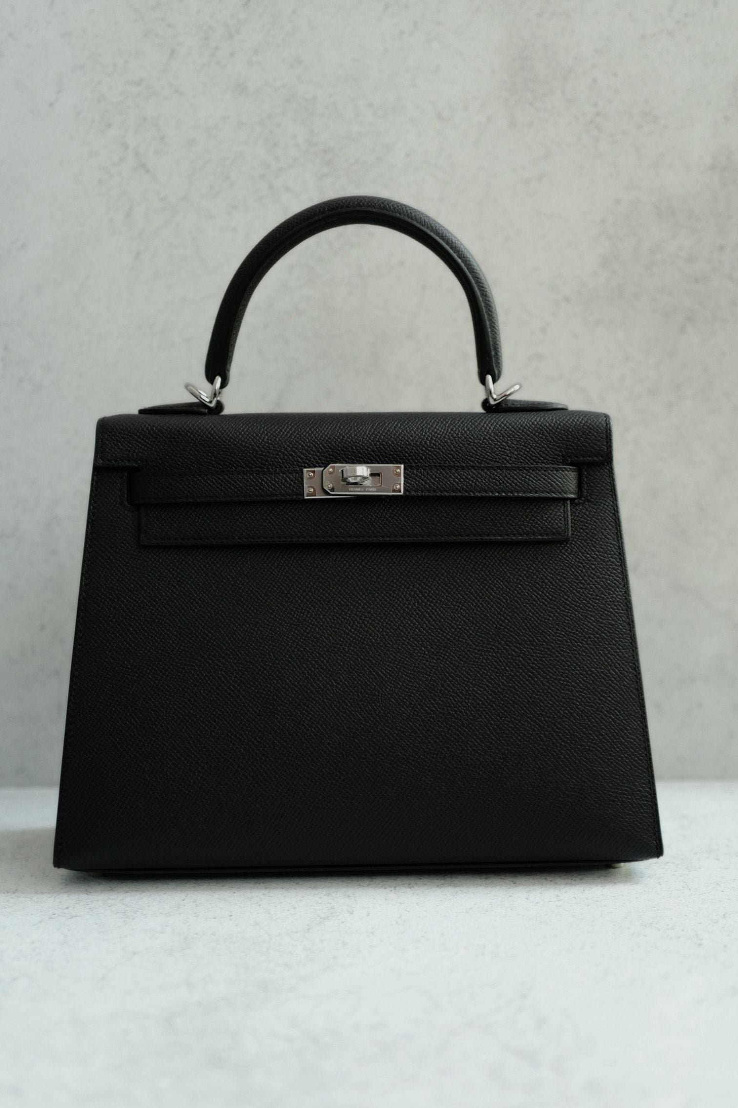 NEW Hermès Kelly 25 Black Epsom Sellier Palladium Hardware