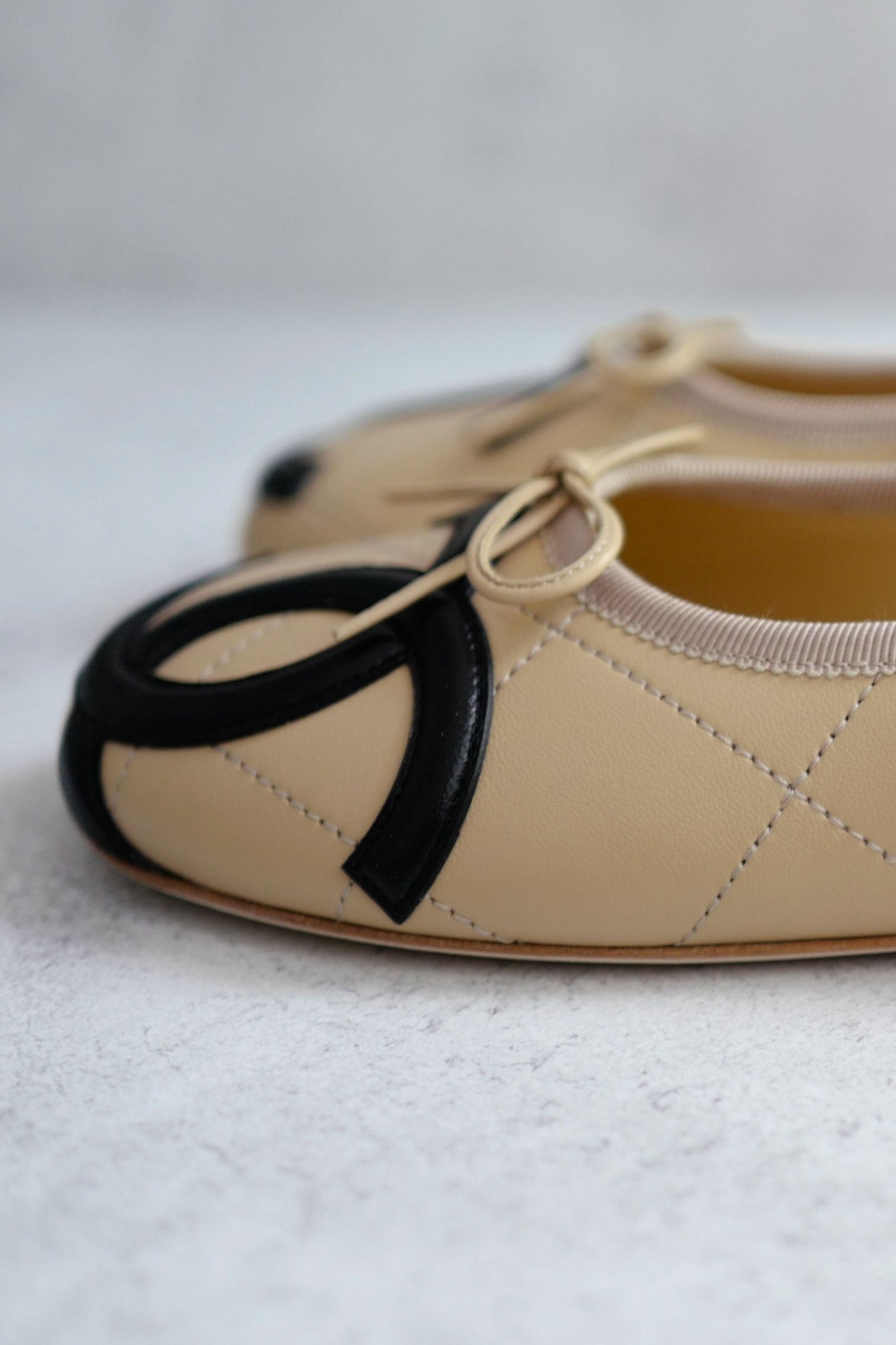 Chanel 26M Coco Beach Ballet Flats Beige Lambskin Size 37