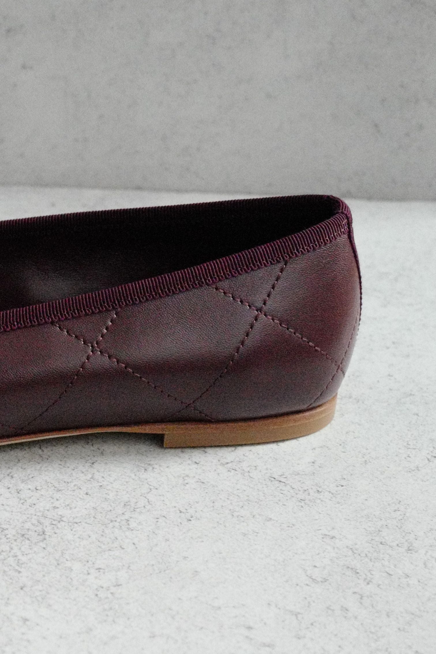 Chanel 26M Coco Beach Ballet Flats Burgundy White Lambskin Size 38.5