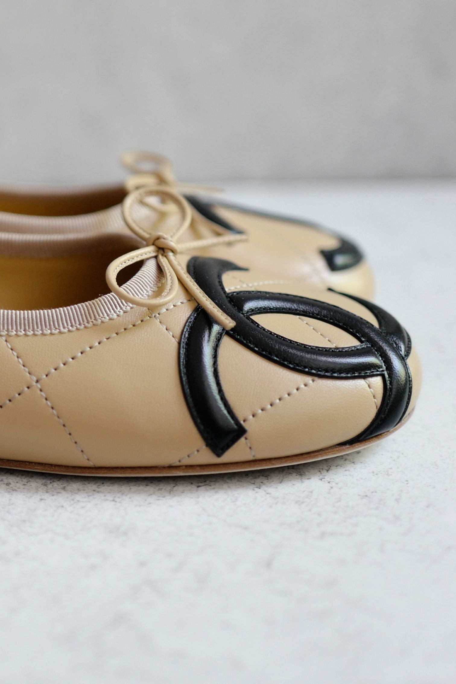 Chanel 26M Coco Beach Ballet Flats Beige Lambskin Size 37.5