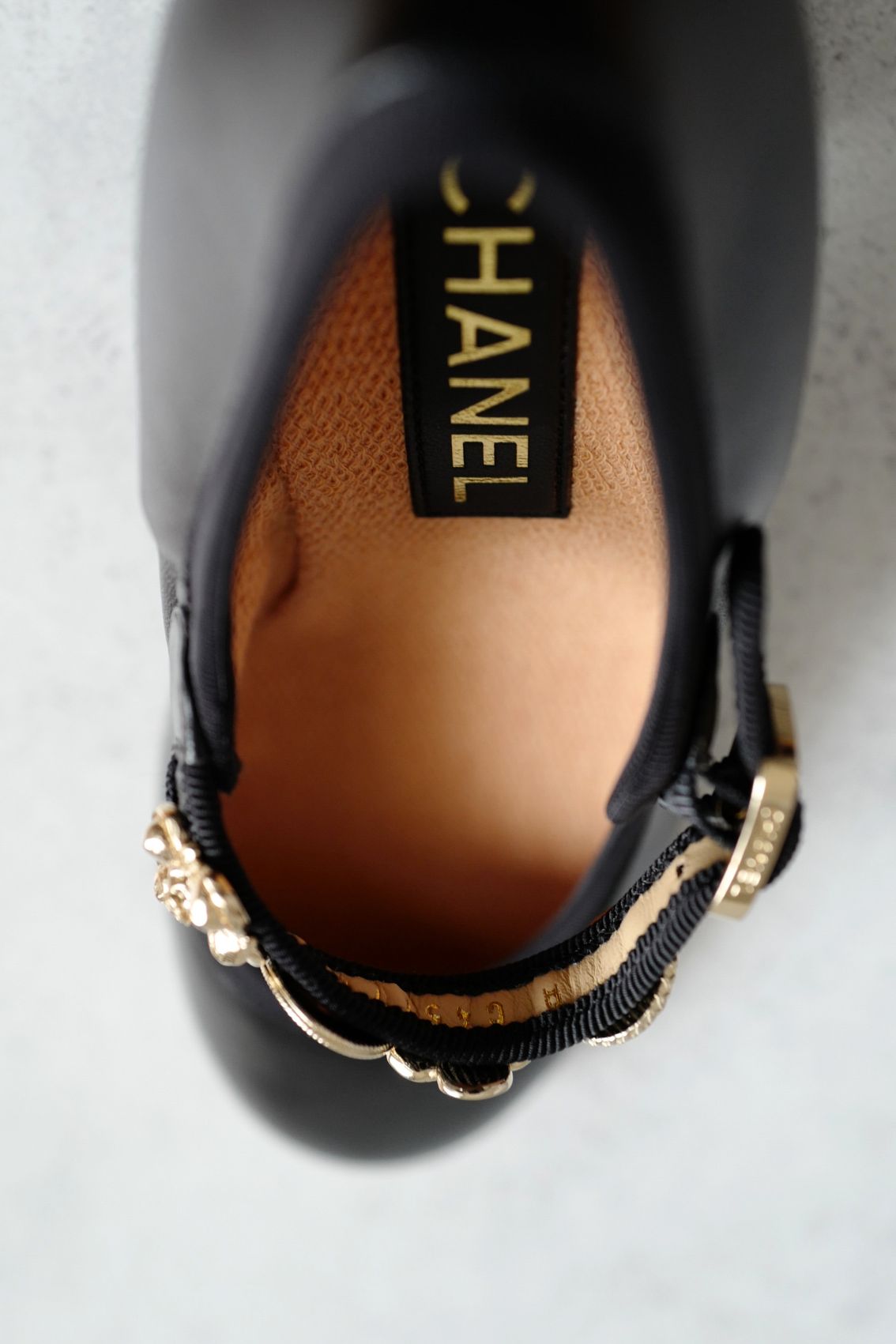 Chanel 24A Metiers D'art Black Leather Mary Jane Heels Gold Charms Siz