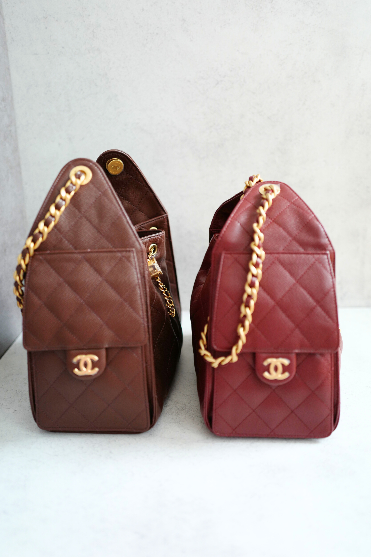 BNIB Chanel 25K Small Hobo Bag Dark Brown Grained Calfskin with Gold Hardware