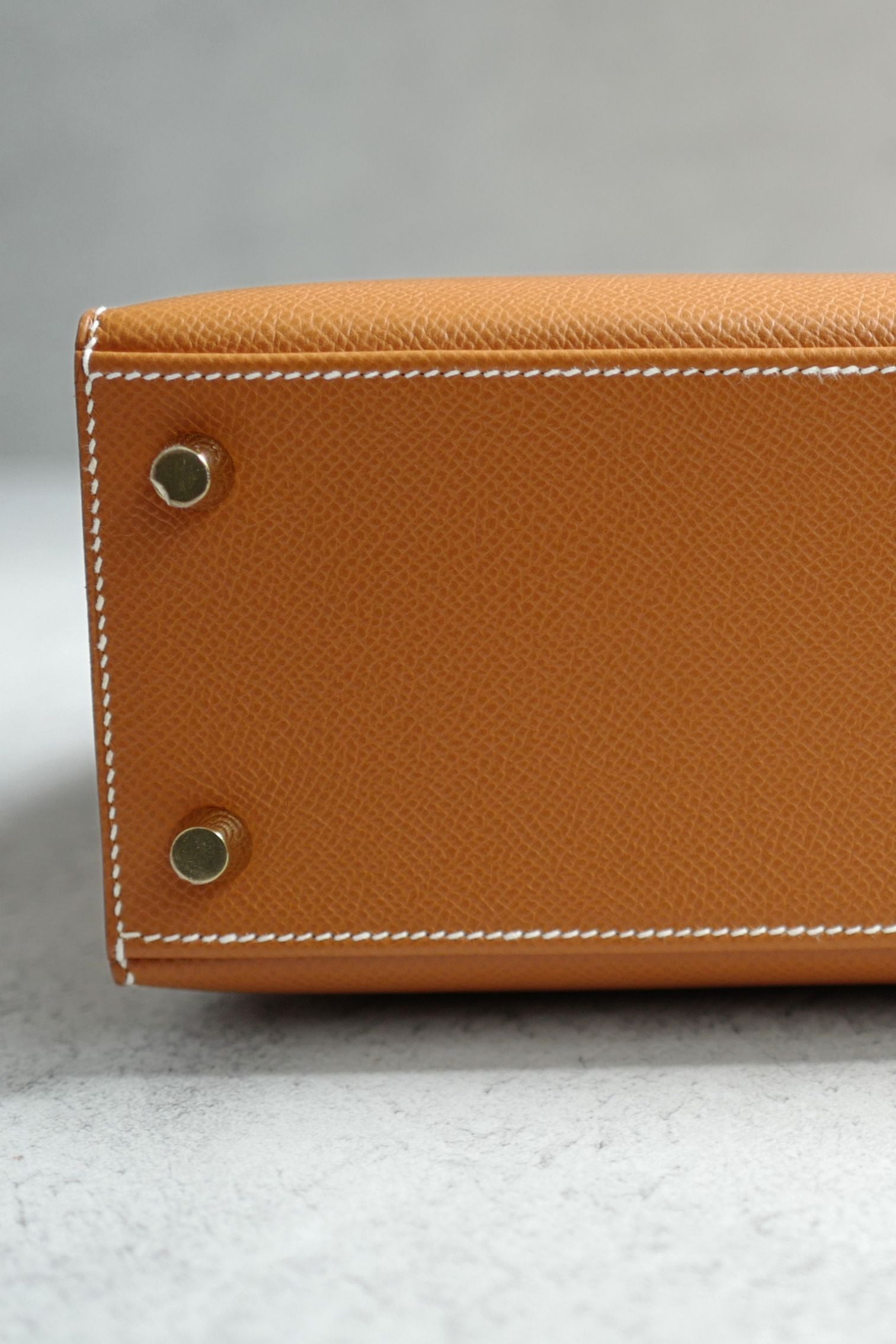 NEW Hermes Kelly 25 Gold Epsom Sellier Gold Hardware G Stamp 2026