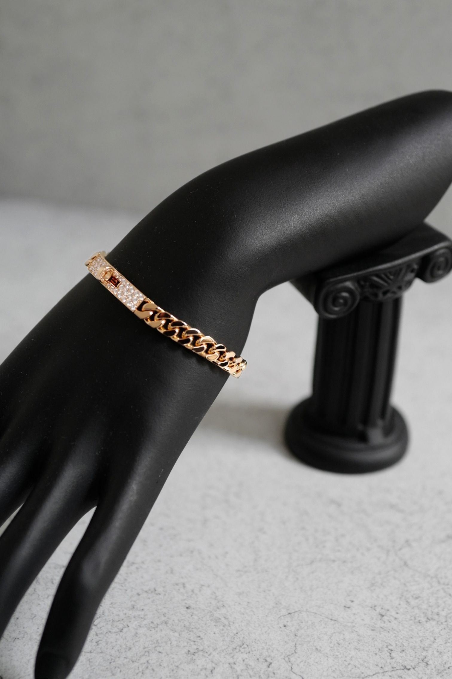 Hermès Kelly Gourmette Bracelet SH Small Model Rose Gold with 41 Diamonds