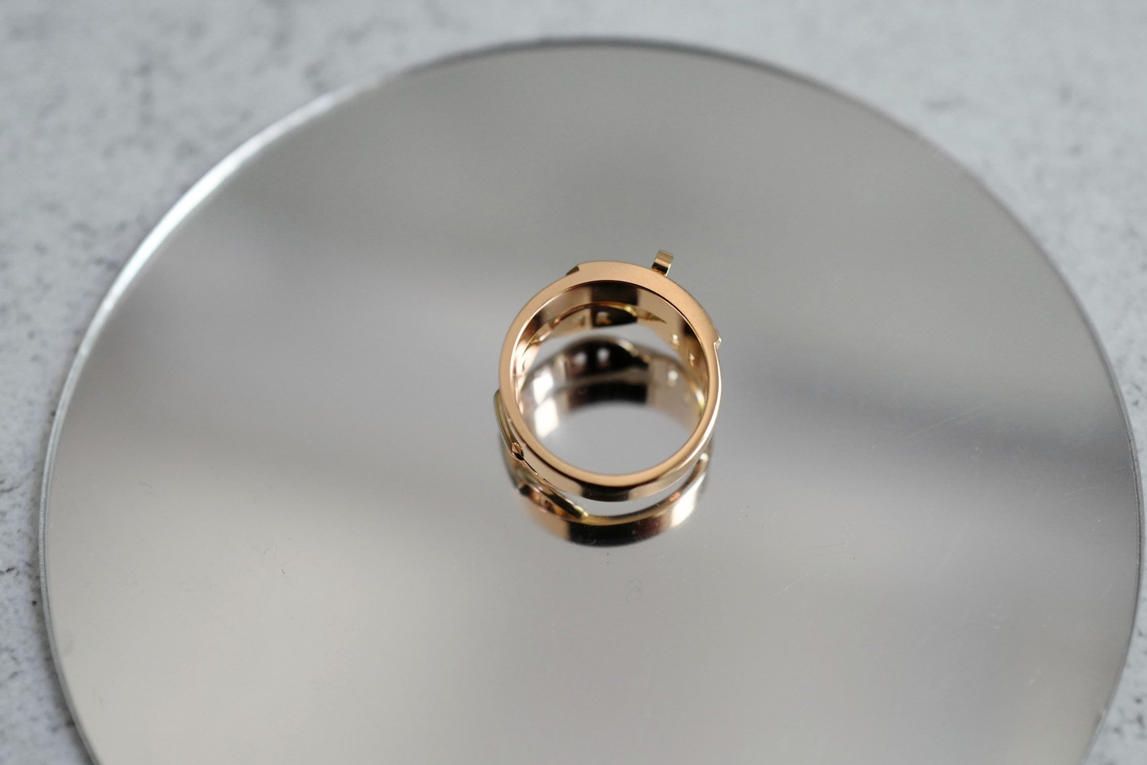 Hermès Kelly Alchimie Double Tour Ring 18K Rose Gold 32 Diamonds Size 53