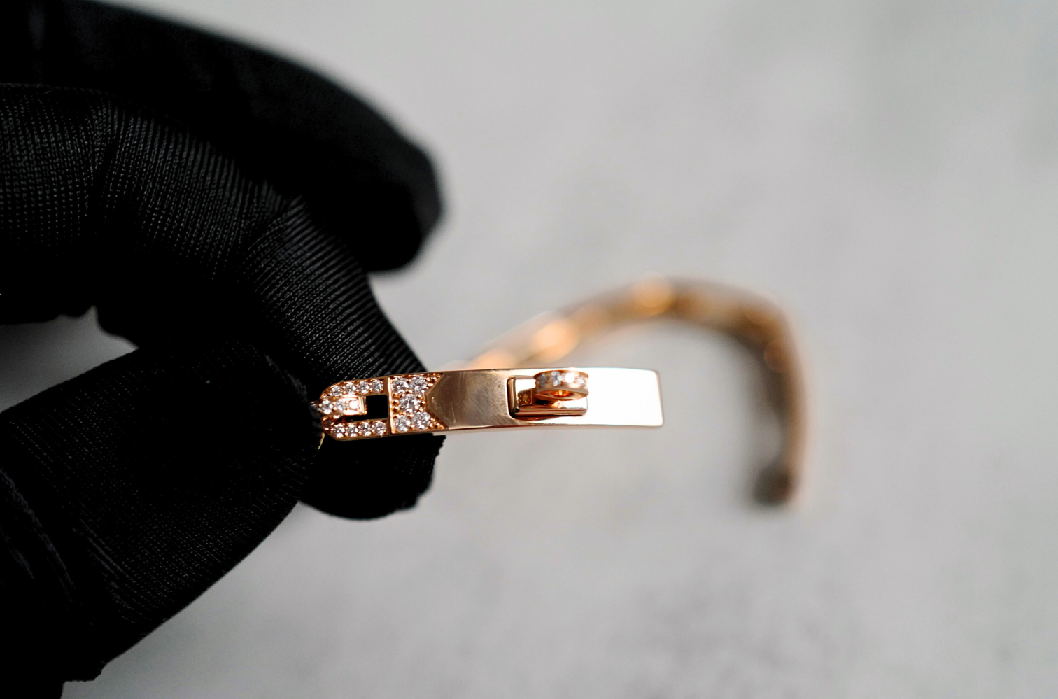 BNIB Hermès Kelly Chaine Bracelet Full Diamond 18K Rose Gold Small SH