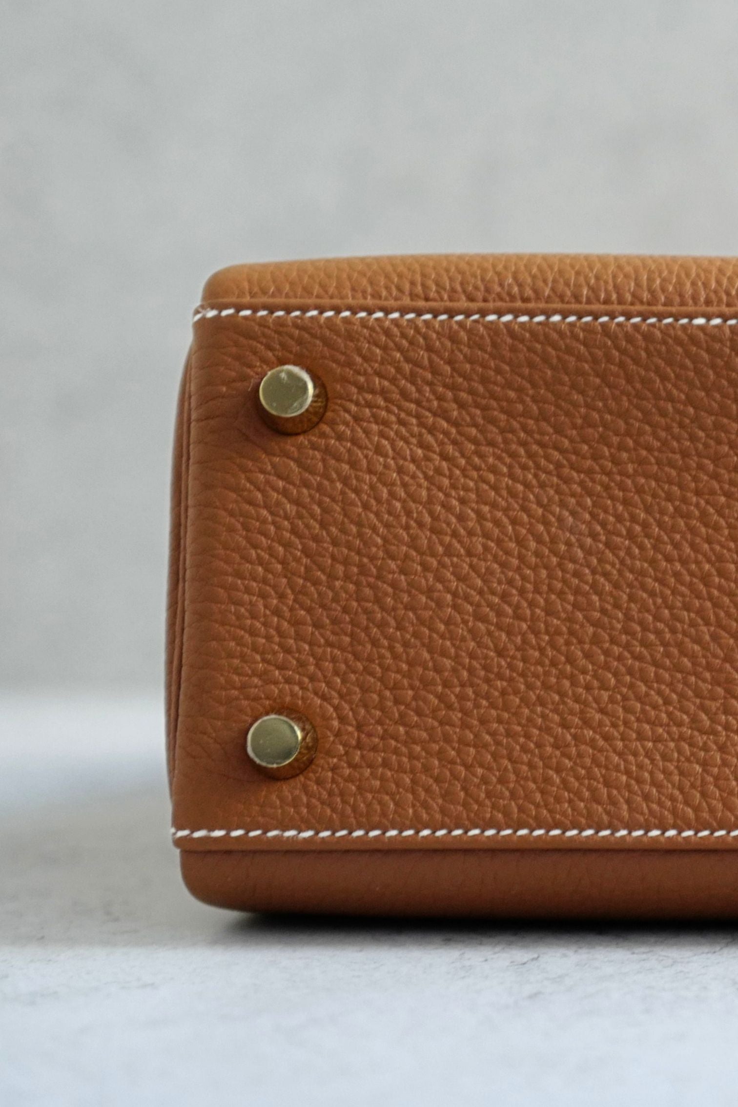 BNIB Hermes Kelly 25 Gold Togo Leather Gold Hardware G Stamp 2026