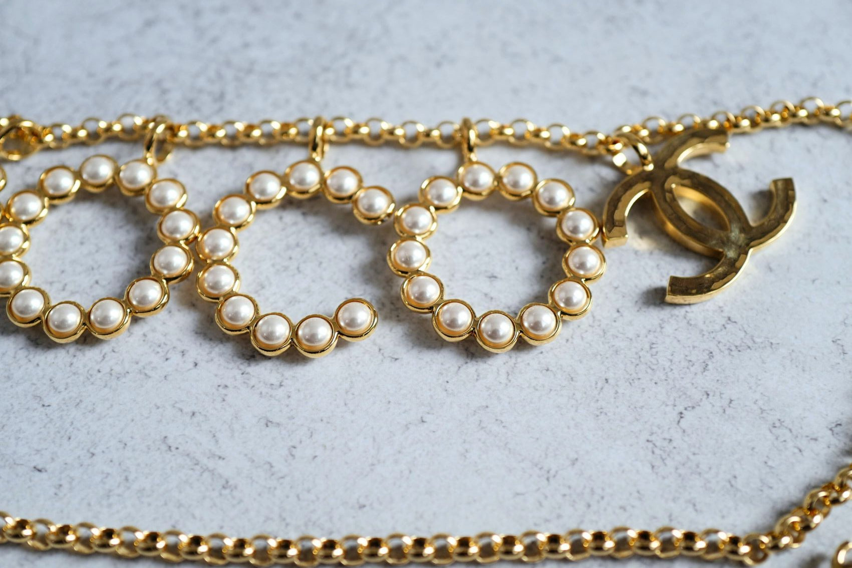 BNIB Chanel 24S Chain Belt with COCO & No 5 Pendant in Gold & Pearly White 85