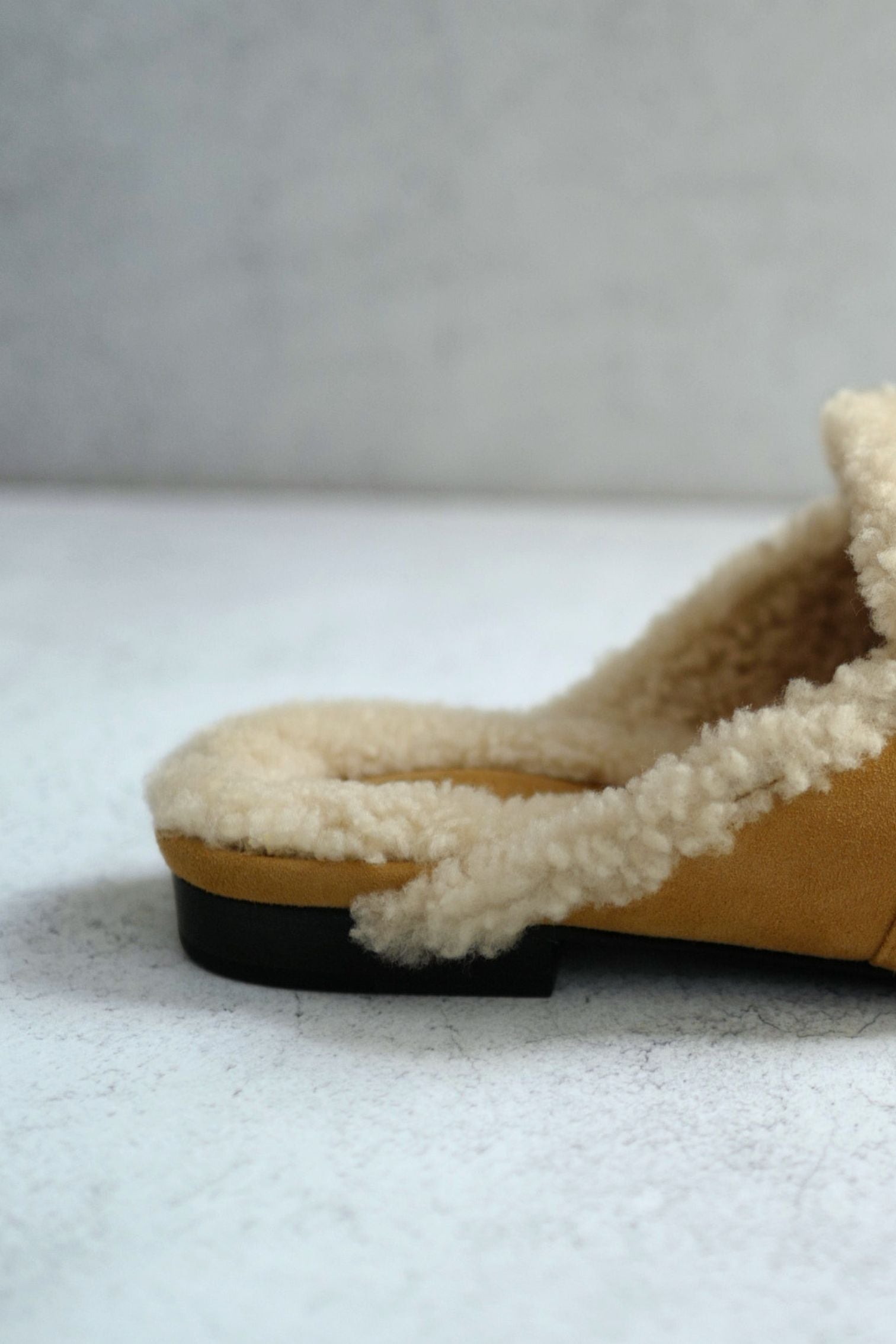 BNIB Hermes Oz Mule Shearling Miel / Ecru Suede Palladium Hardware size 38