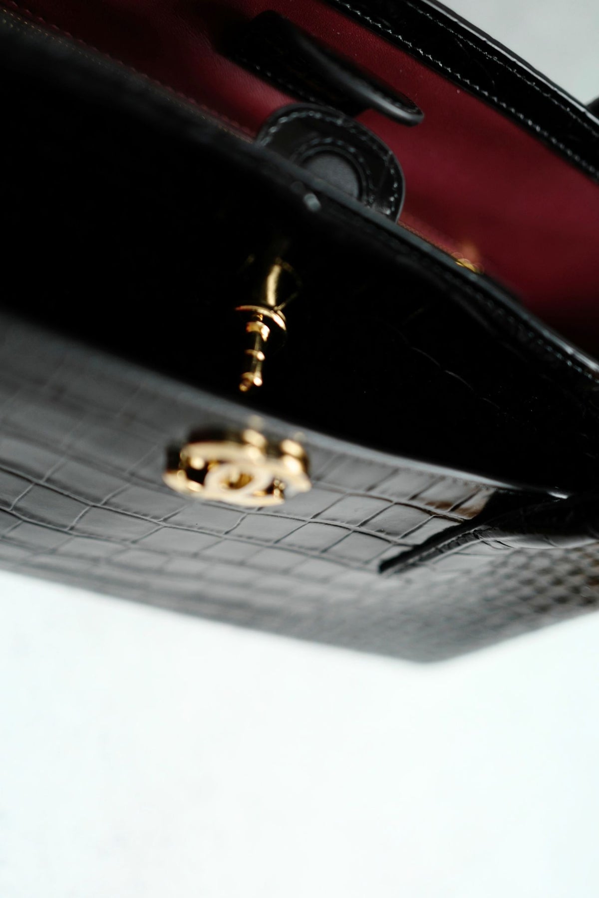 NEW Chanel 26K Matthieu Blazy's Small Tote Black Crocodile Embossed Calfskin GHW