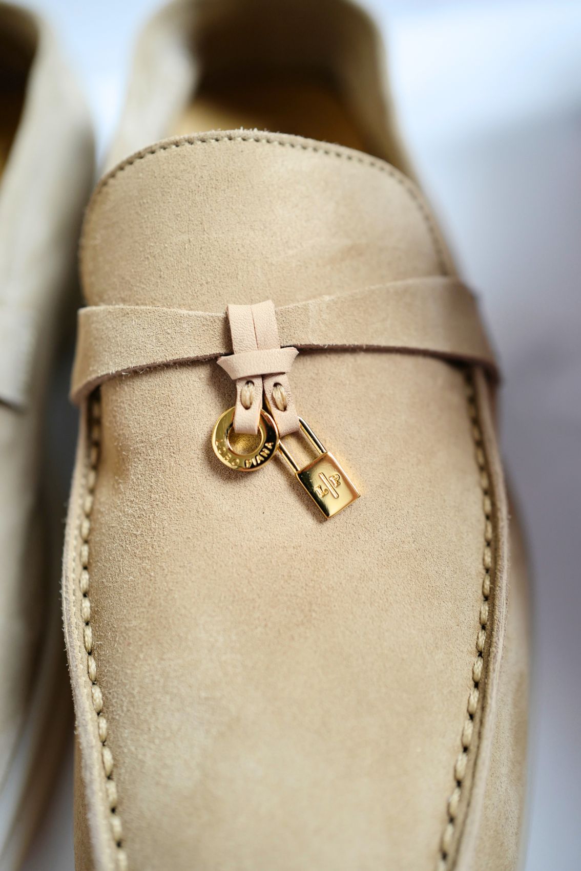 Loro Piana Summer Charms Walk Loafer Sandstone Suede Leather Size 40