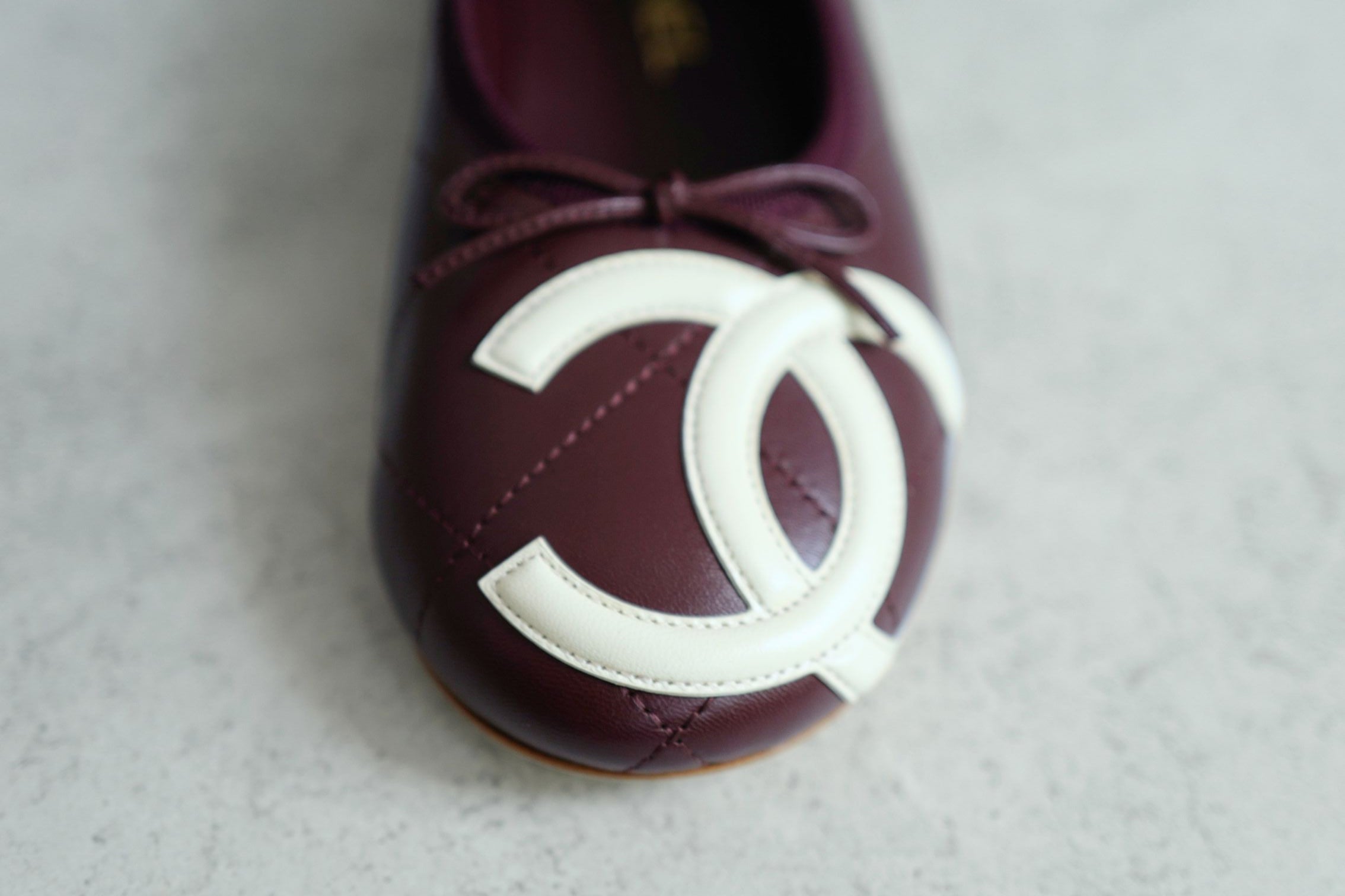 Chanel 26M Coco Beach Ballet Flats Burgundy White Lambskin Size 37