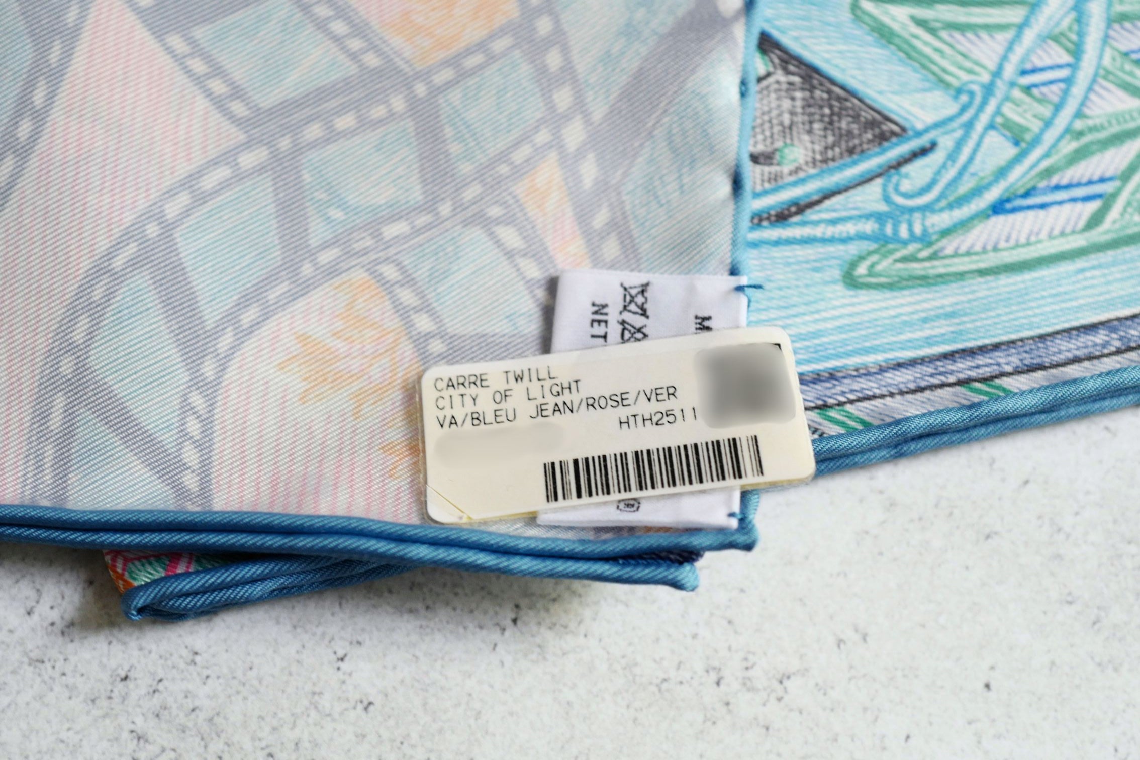 Hermès City of Light Scarf Bleu Jean/Rose/ Vert Véronèse 100% Silk 90