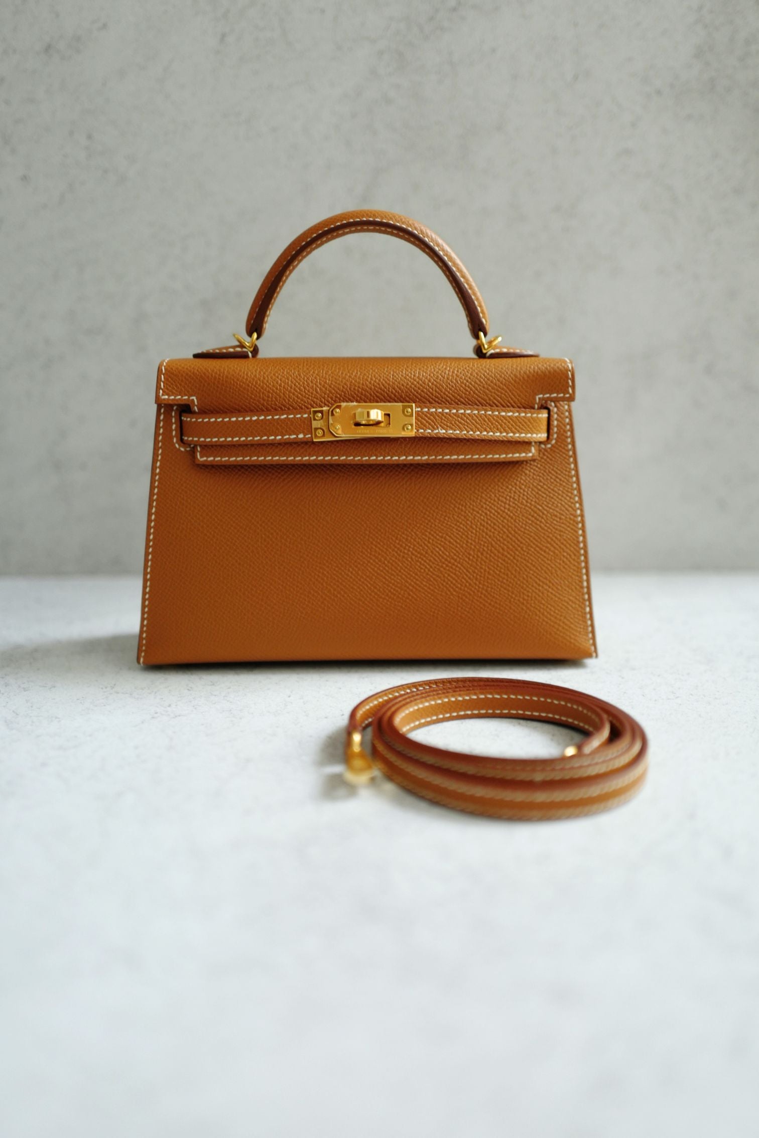 BNIB Hermes Mini Kelly Gold Epsom Calfskin Gold Hardware G Stamp 2026