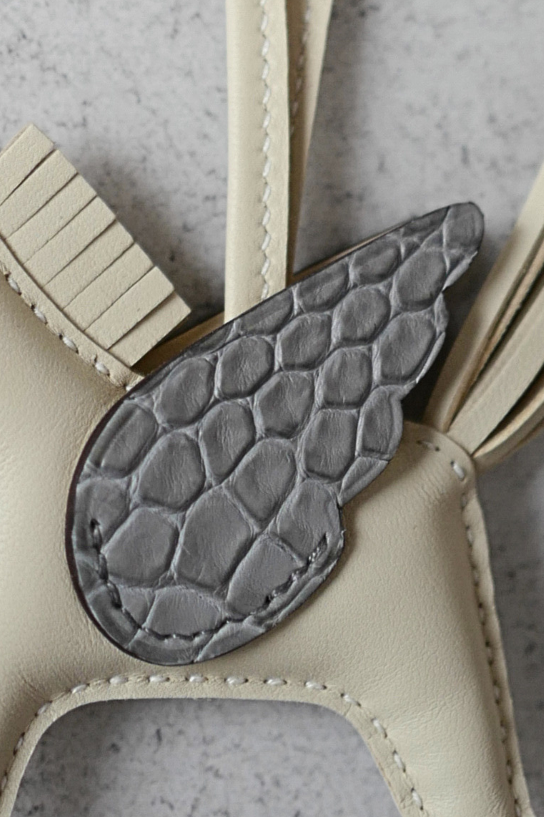 Hermès Rodeo PM Pegase Touch Bag Charm Craie Milo Lambskin & Gris Matte Alligator