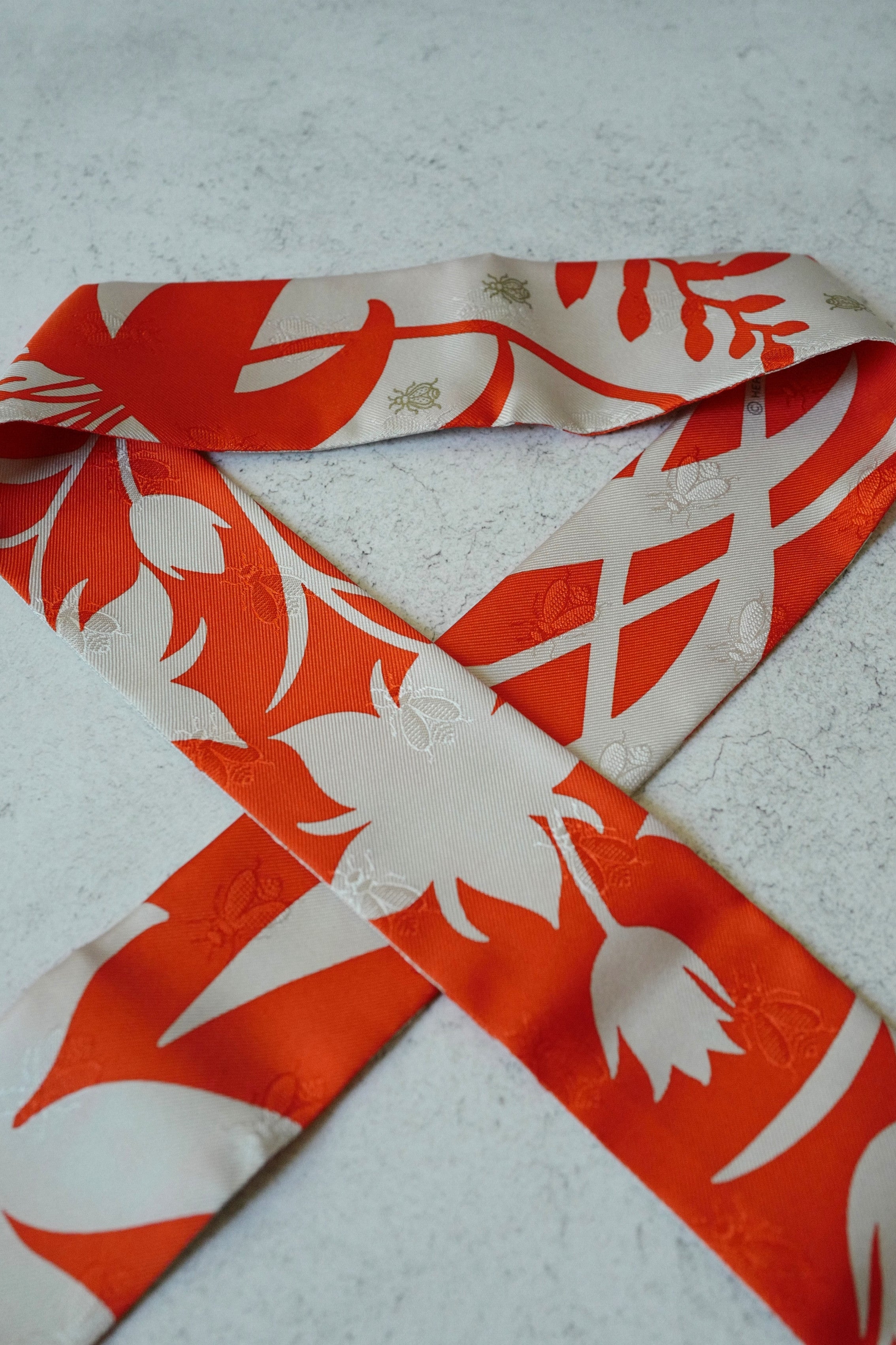 Hermès Twilly Bouquet Final Silk Gris Perle Vermillon with Leather Fringe