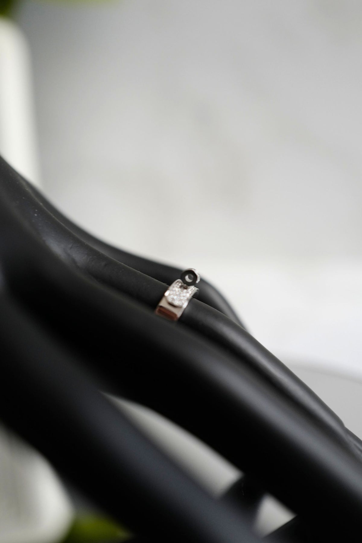 BNIB Hermes Kelly Ring in White Gold with Diamonds Size 50 $7500 Retail