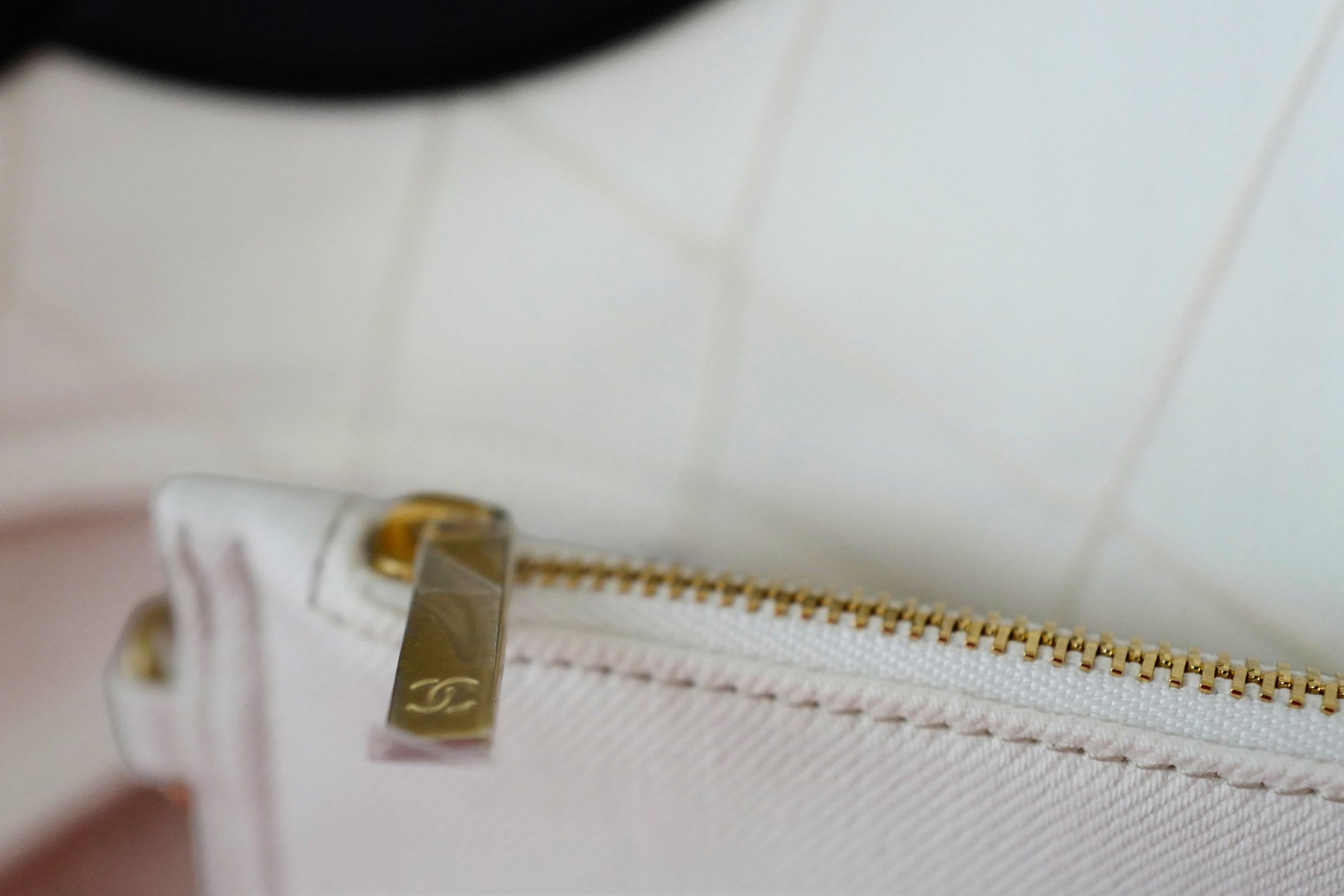 Chanel 26M Coco Beach Small Tote White Black Denim Calfskin Gold Hardware
