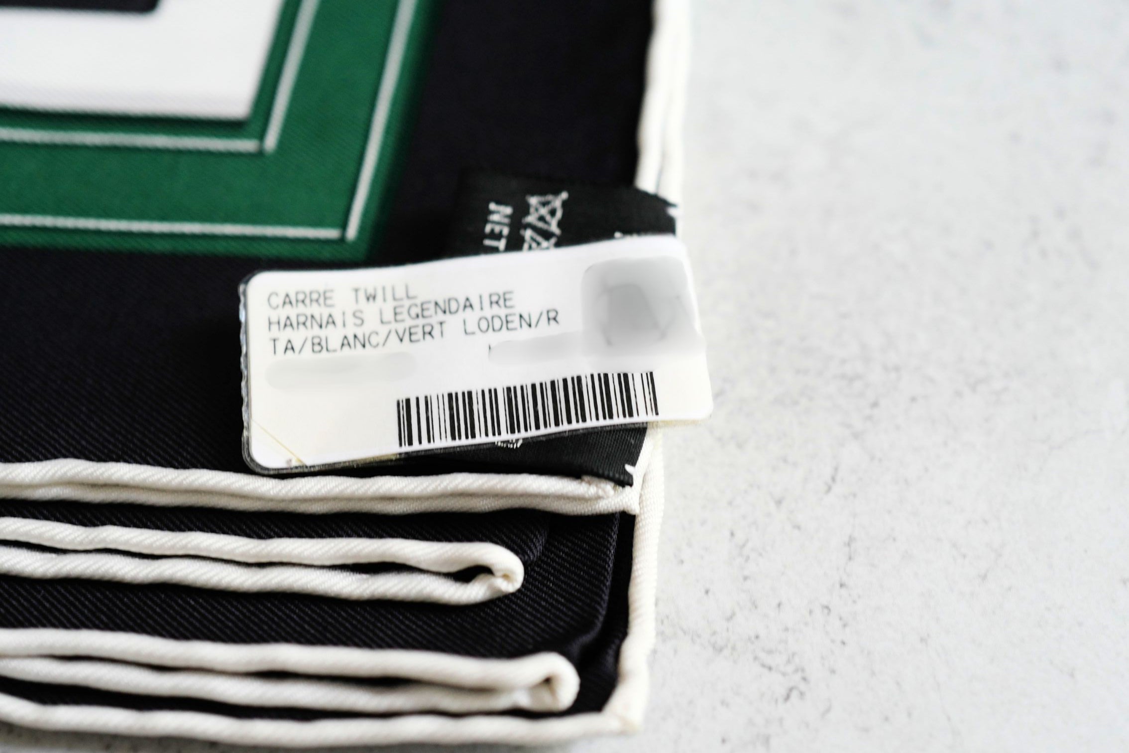 Hermès Harnais Legendaire Scarf Blanc/Vert Loden/Rouge Silk Twill 90