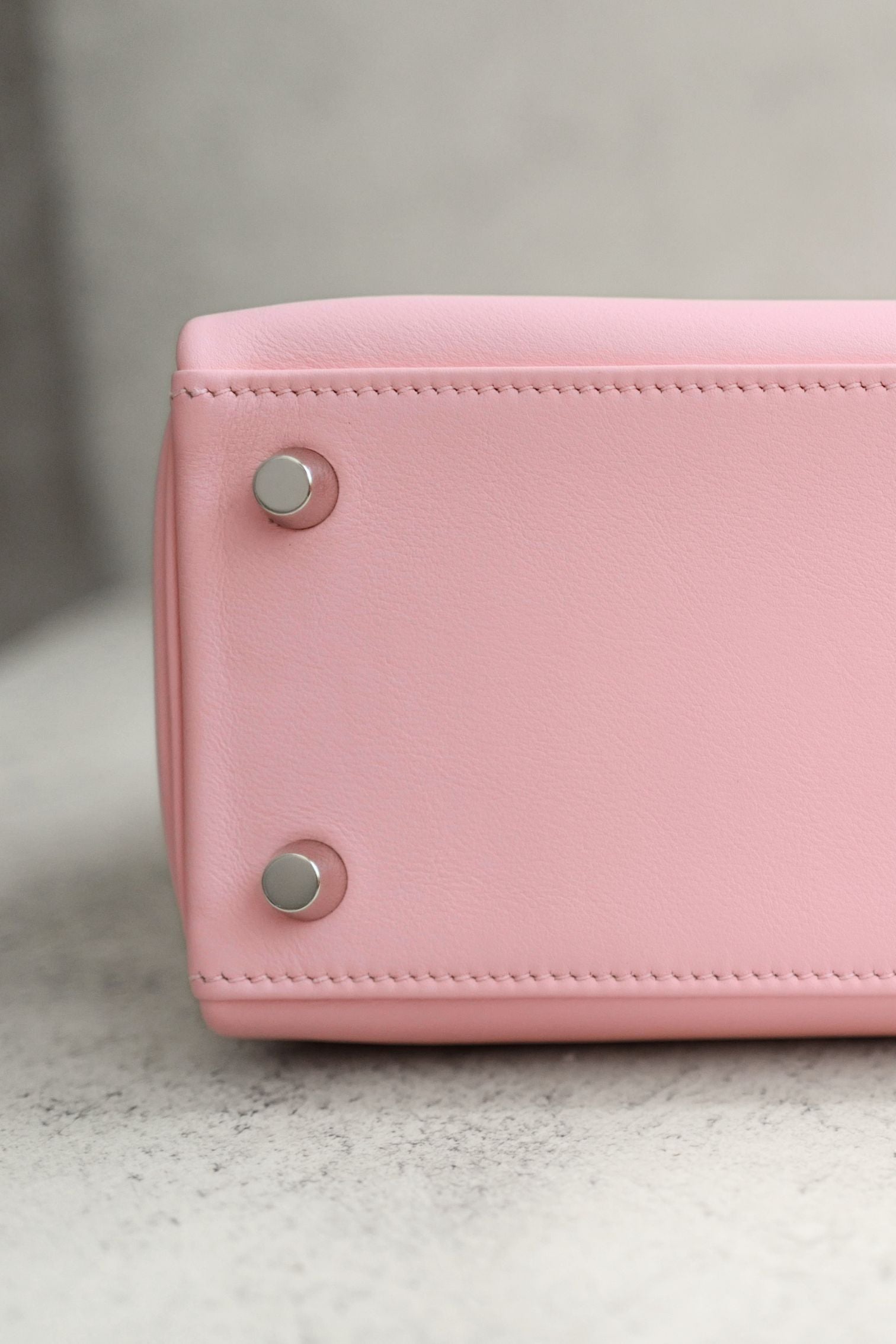 Hermès Kelly 25 Rose Sakura Swift with Palladium Hardware