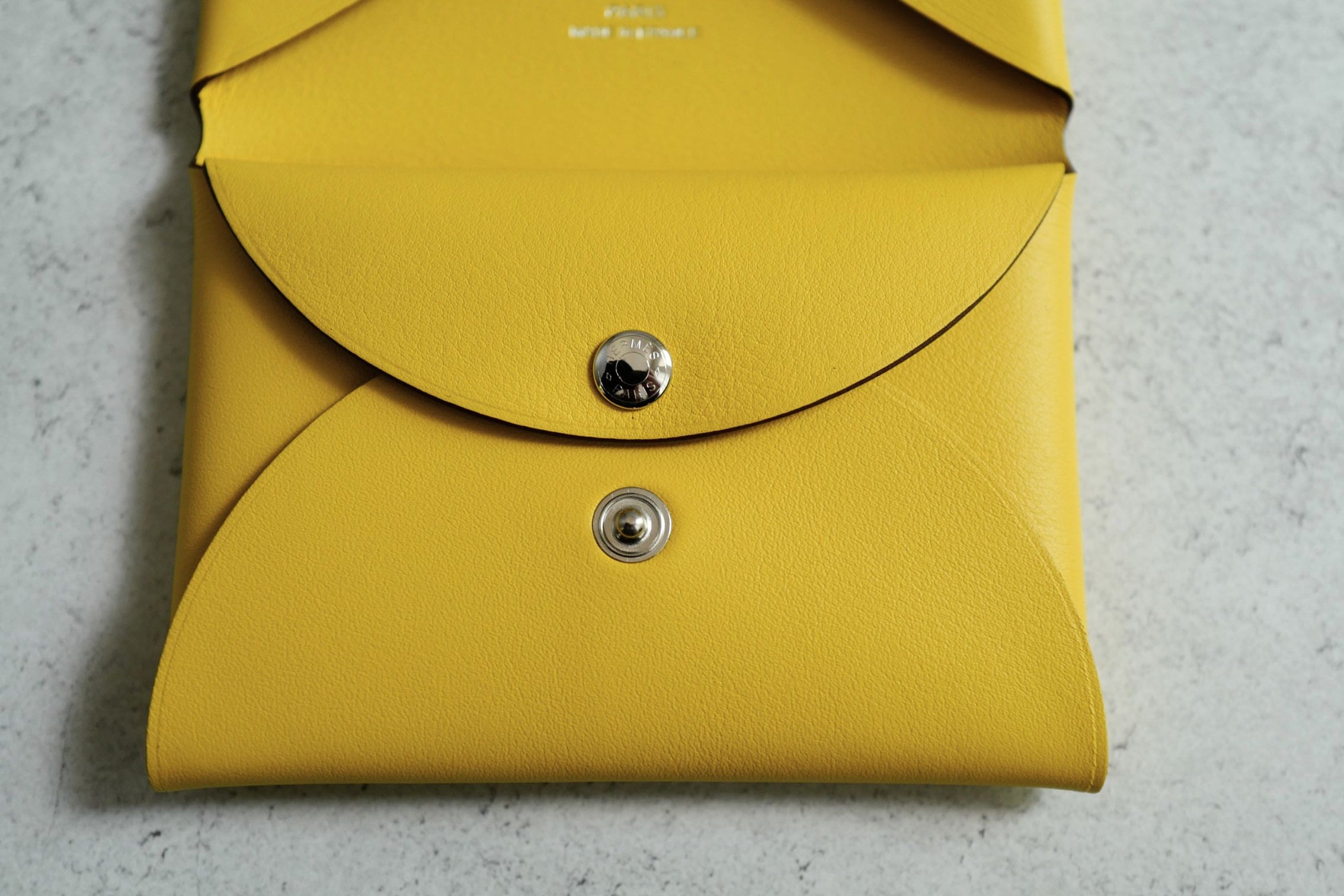 BNIB Limited Edition Hermès Calvi Duo Compact Card Holder Jaune De Naples PHW