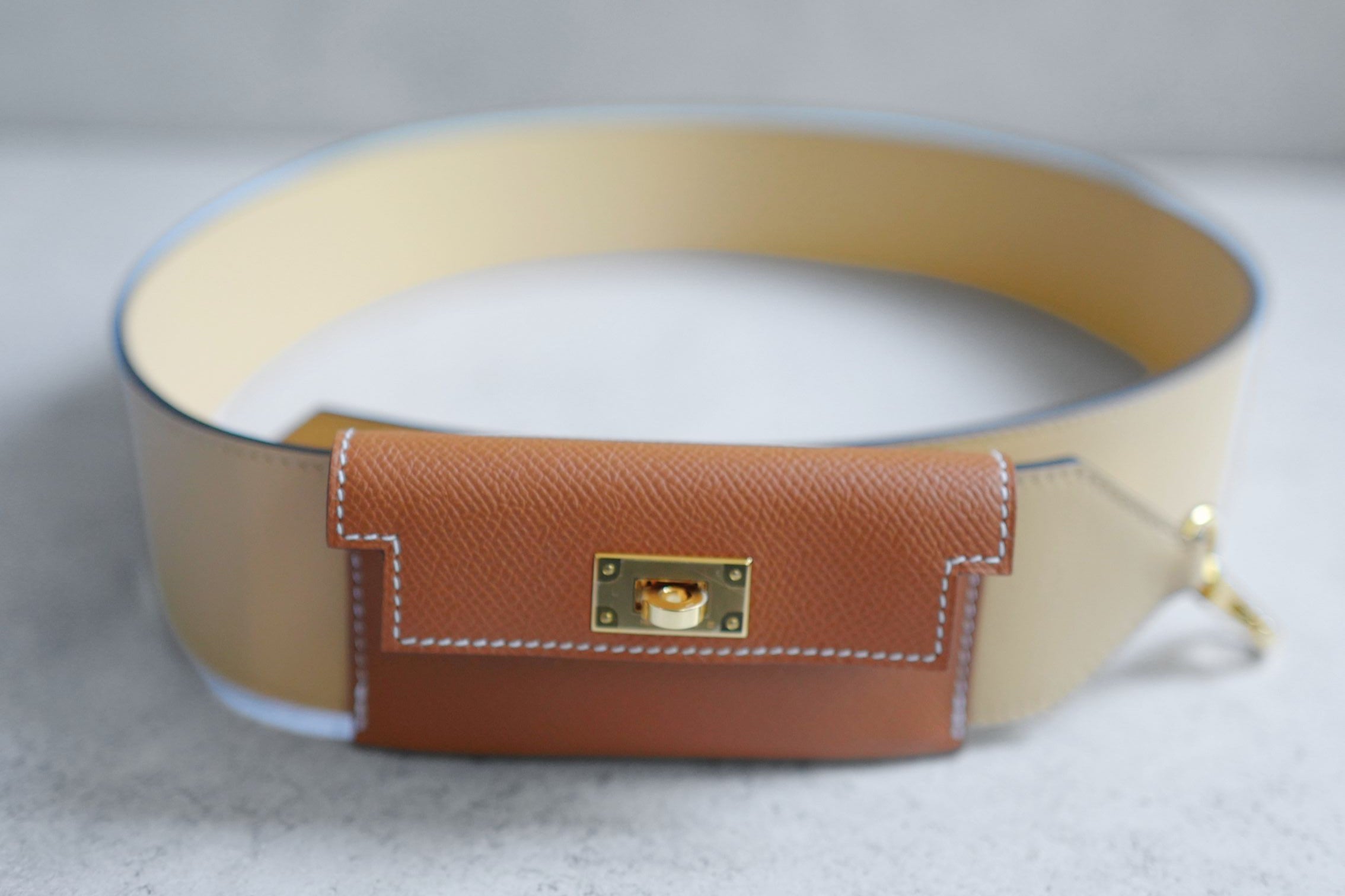 Hermès Kelly Pocket Bag Strap Naturel/Sable/Gold Swift Epsom Calfskin 105 mm