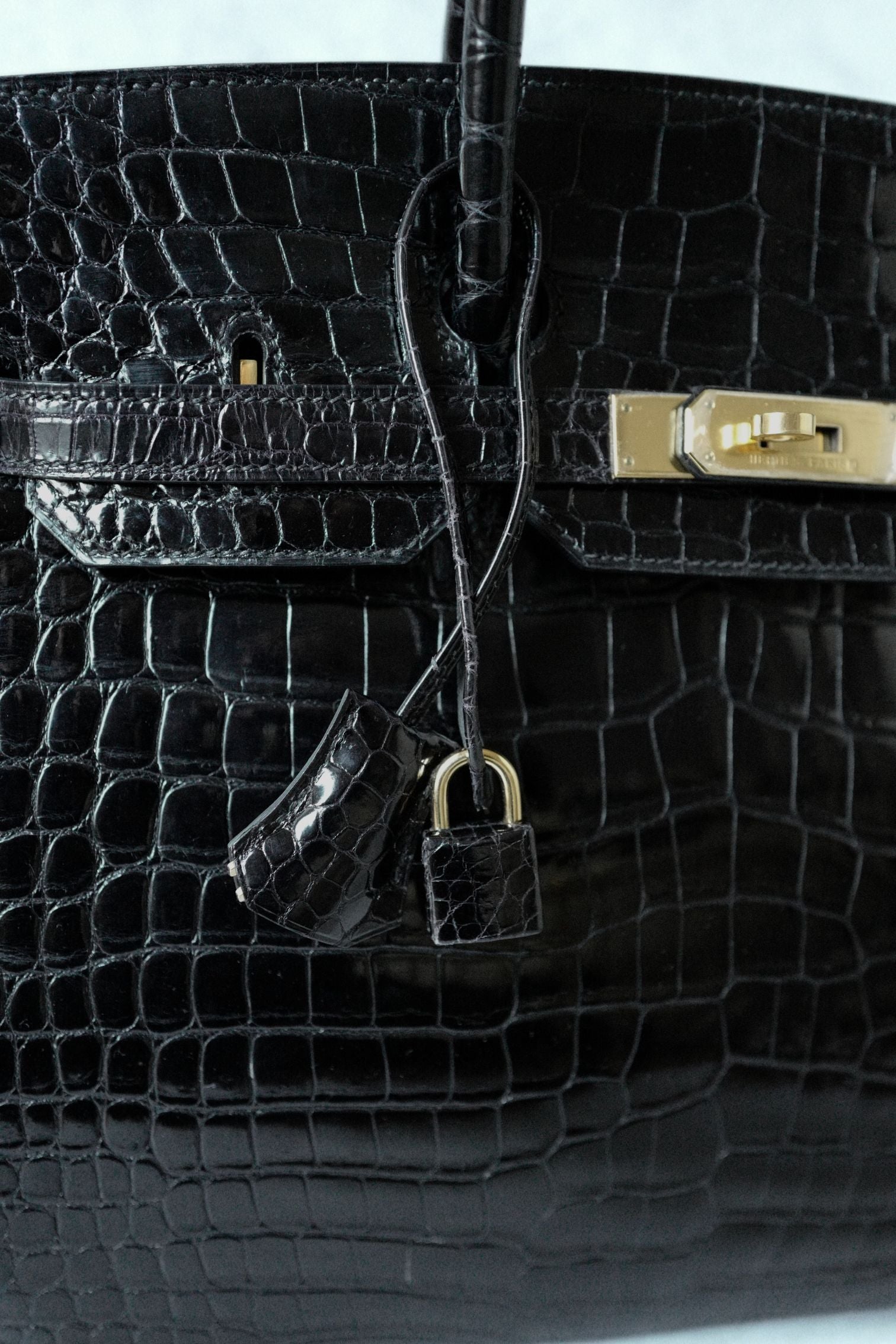 Hermès Birkin 35 Black Shiny Porosus Crocodile Gold HW #D Preowned Condition