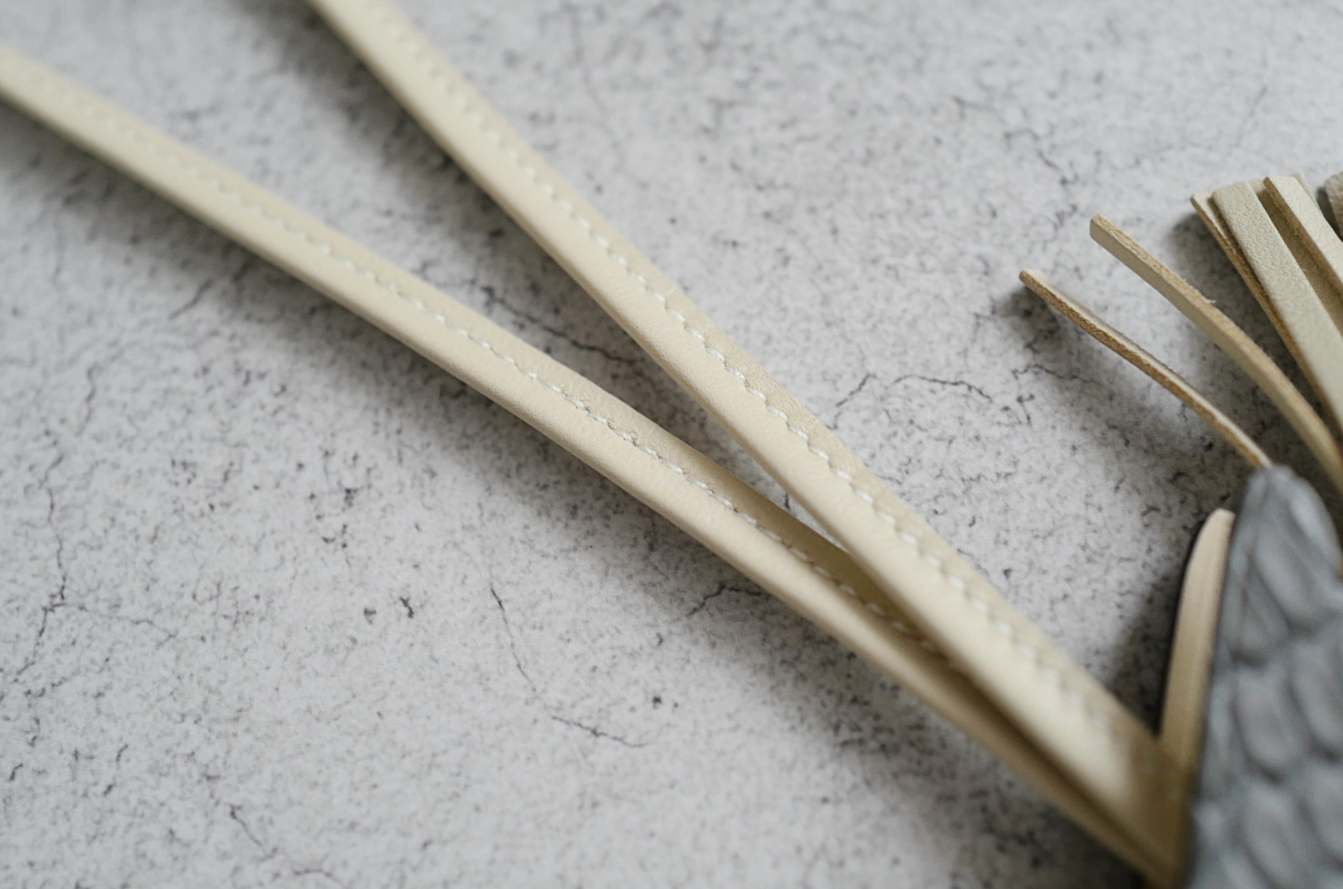 Hermès Rodeo PM Pegase Touch Bag Charm Craie Milo Lambskin & Gris Matte Alligator